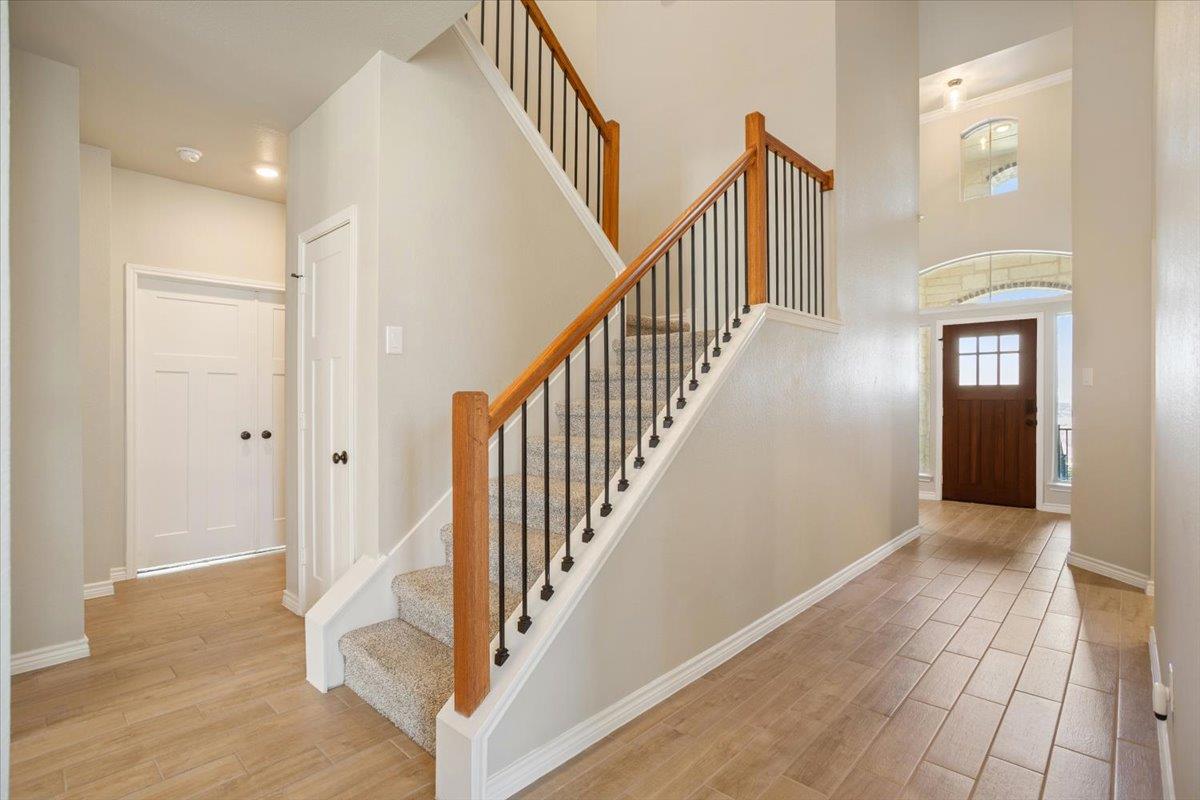 1701 Meadow Crest Dr, Salado, TX 76571