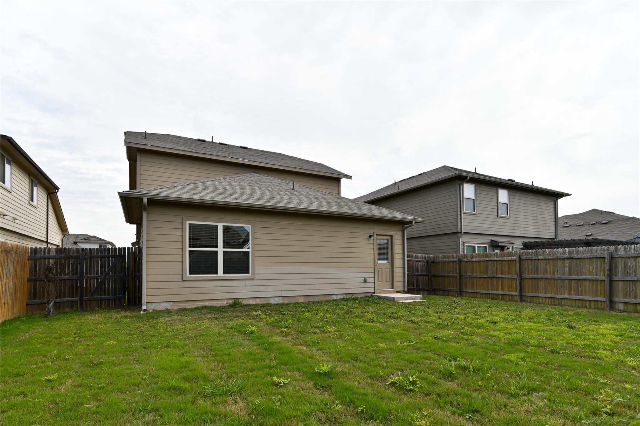 613 Pinnacle Dr, Georgetown, TX 78626