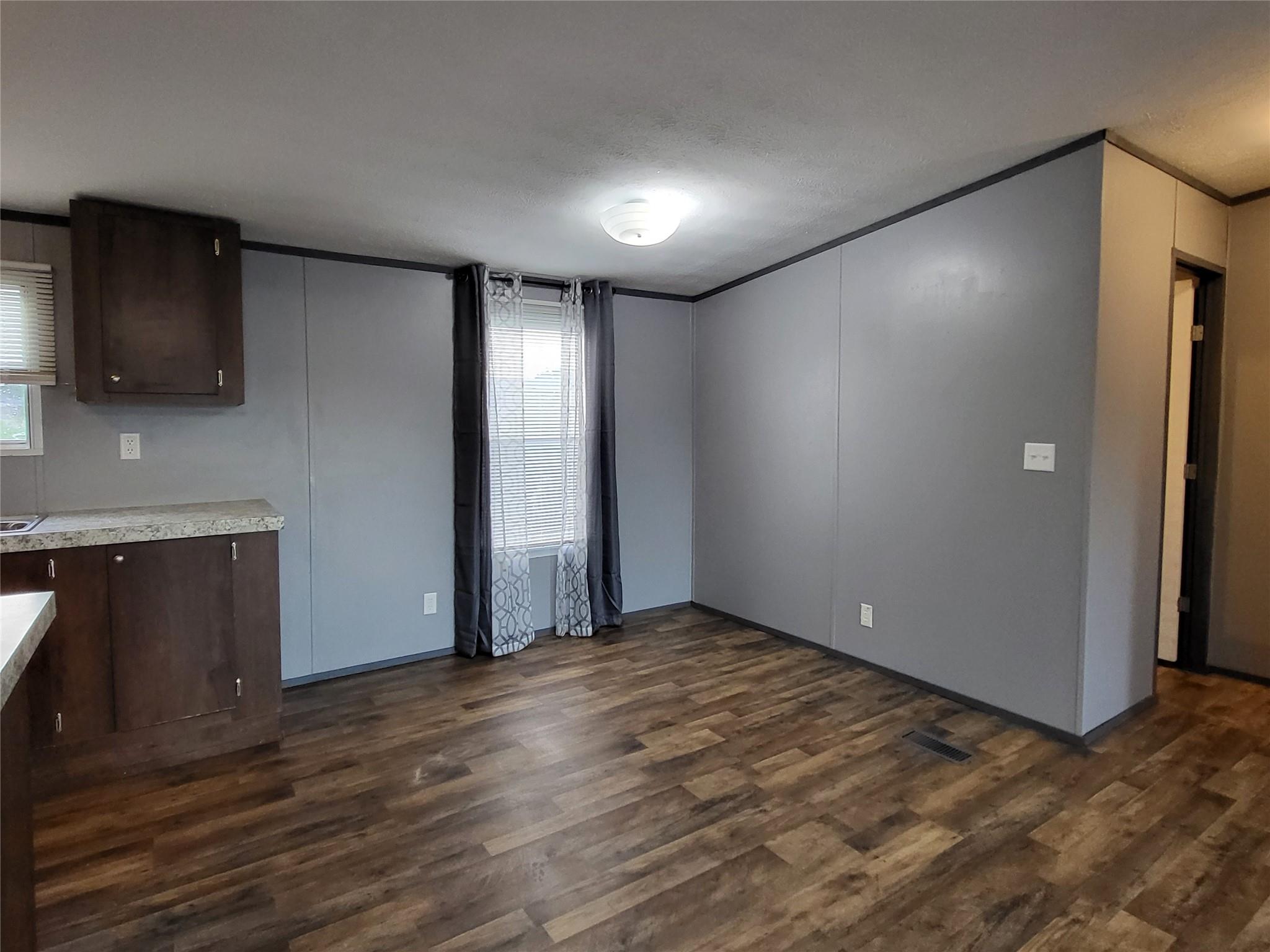 21518 Cherry Hollow Dr, Leander, TX 78641