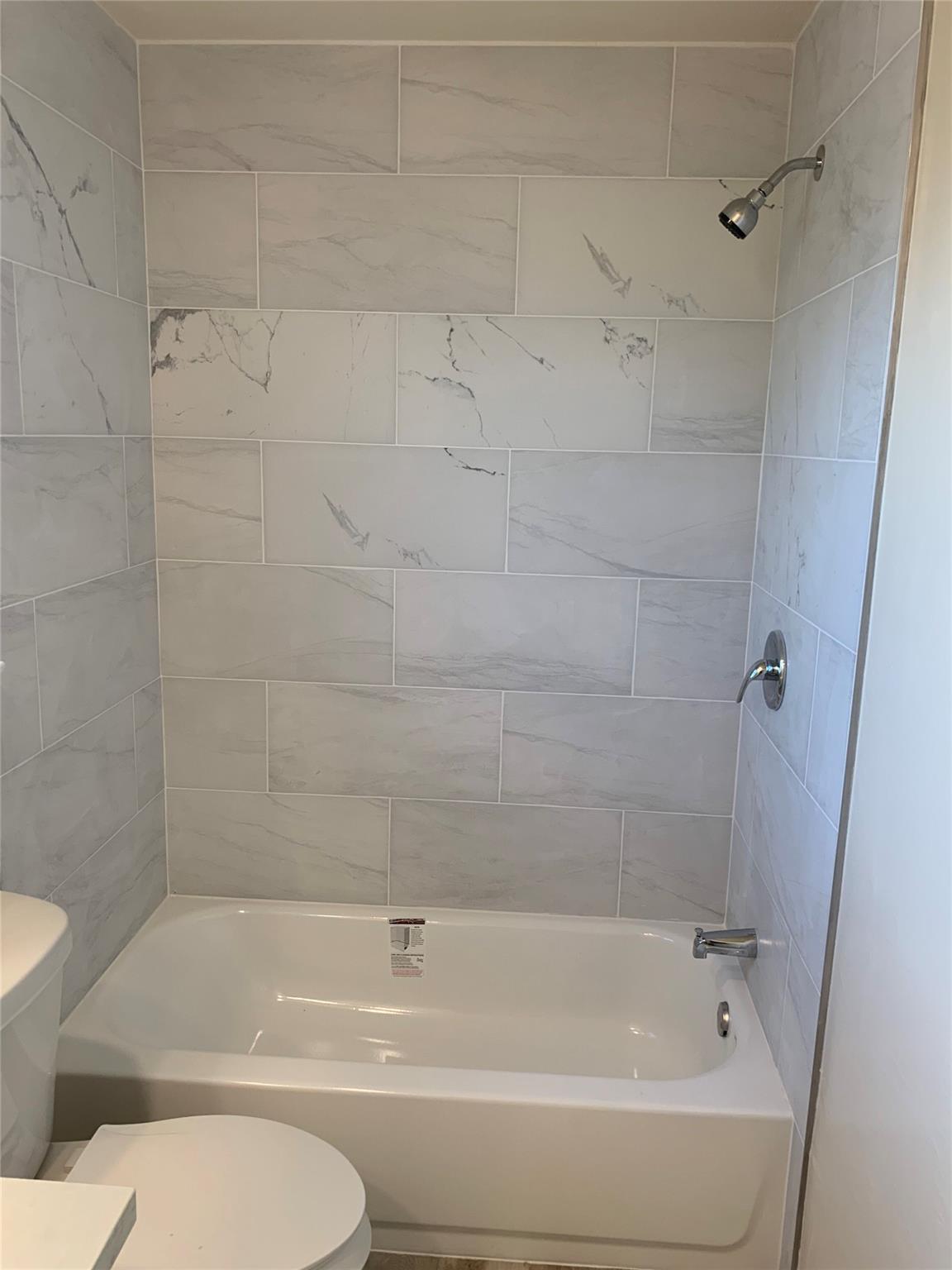 1800 Wagon Gap Dr, Round Rock, TX 78681