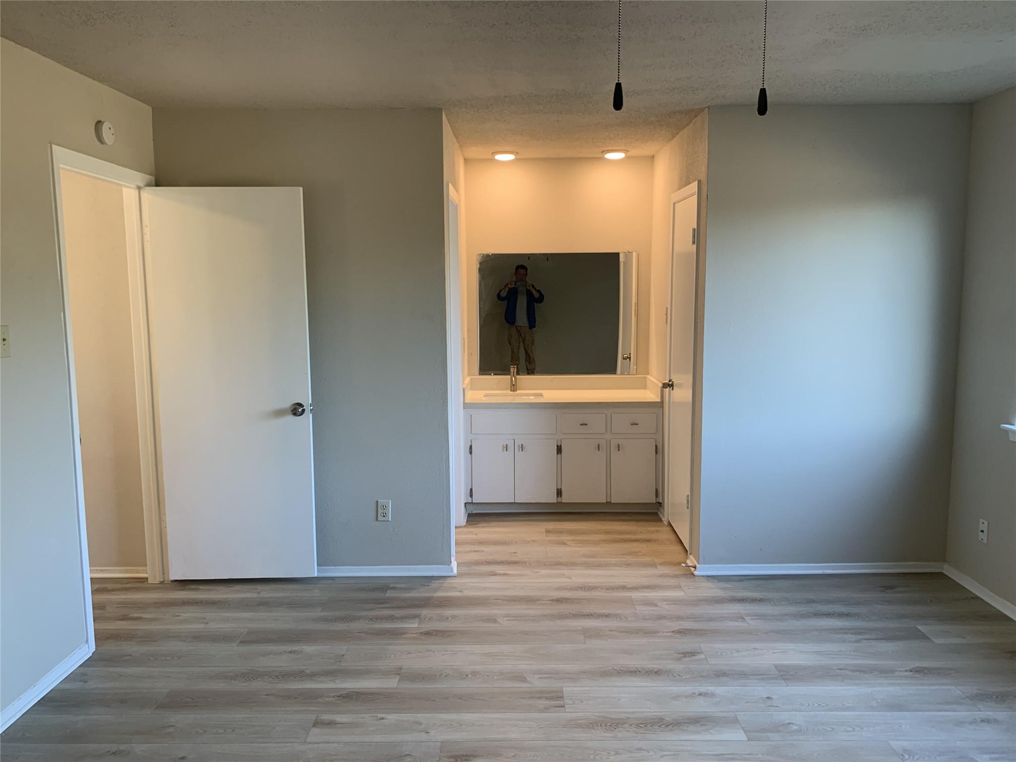 1800 Wagon Gap Dr, Round Rock, TX 78681