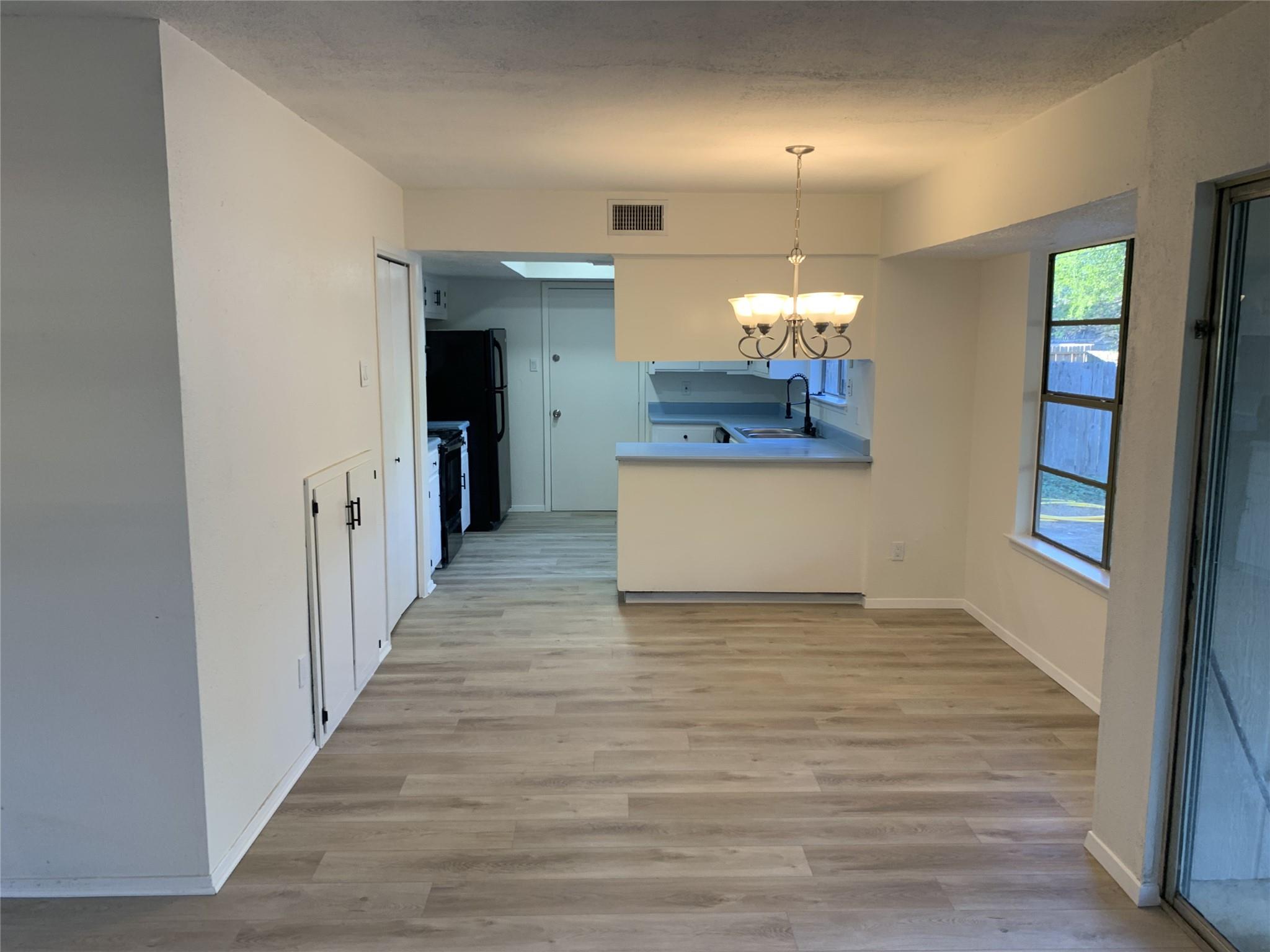 1800 Wagon Gap Dr, Round Rock, TX 78681