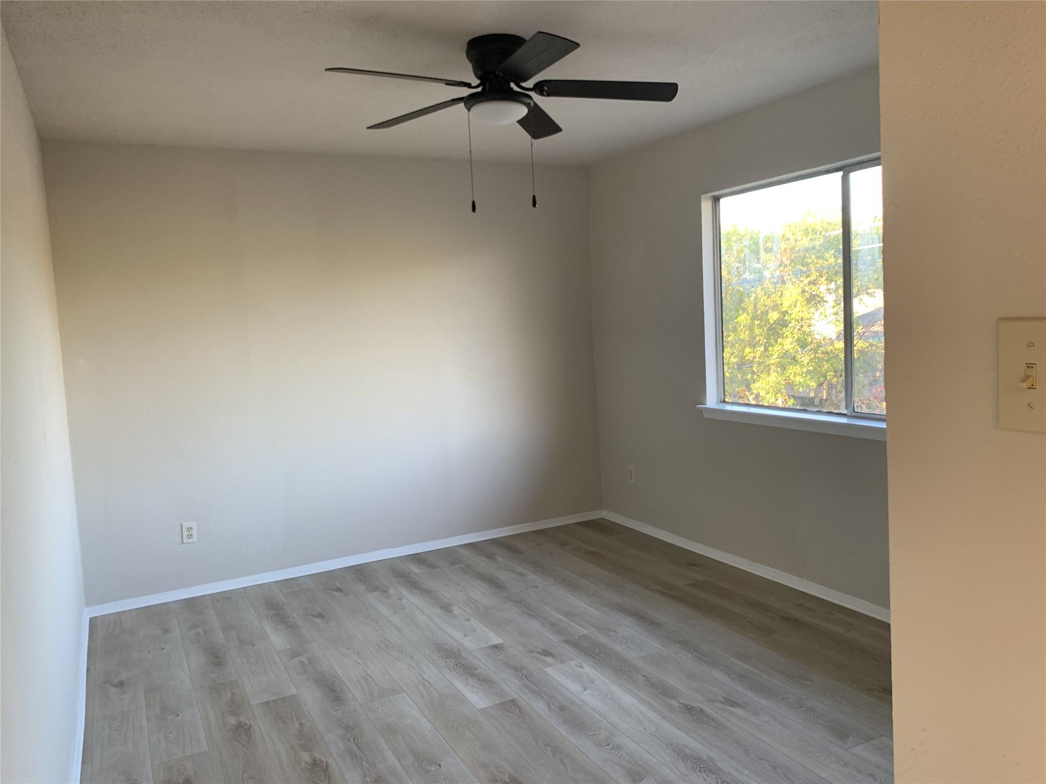 1800 Wagon Gap Dr, Round Rock, TX 78681