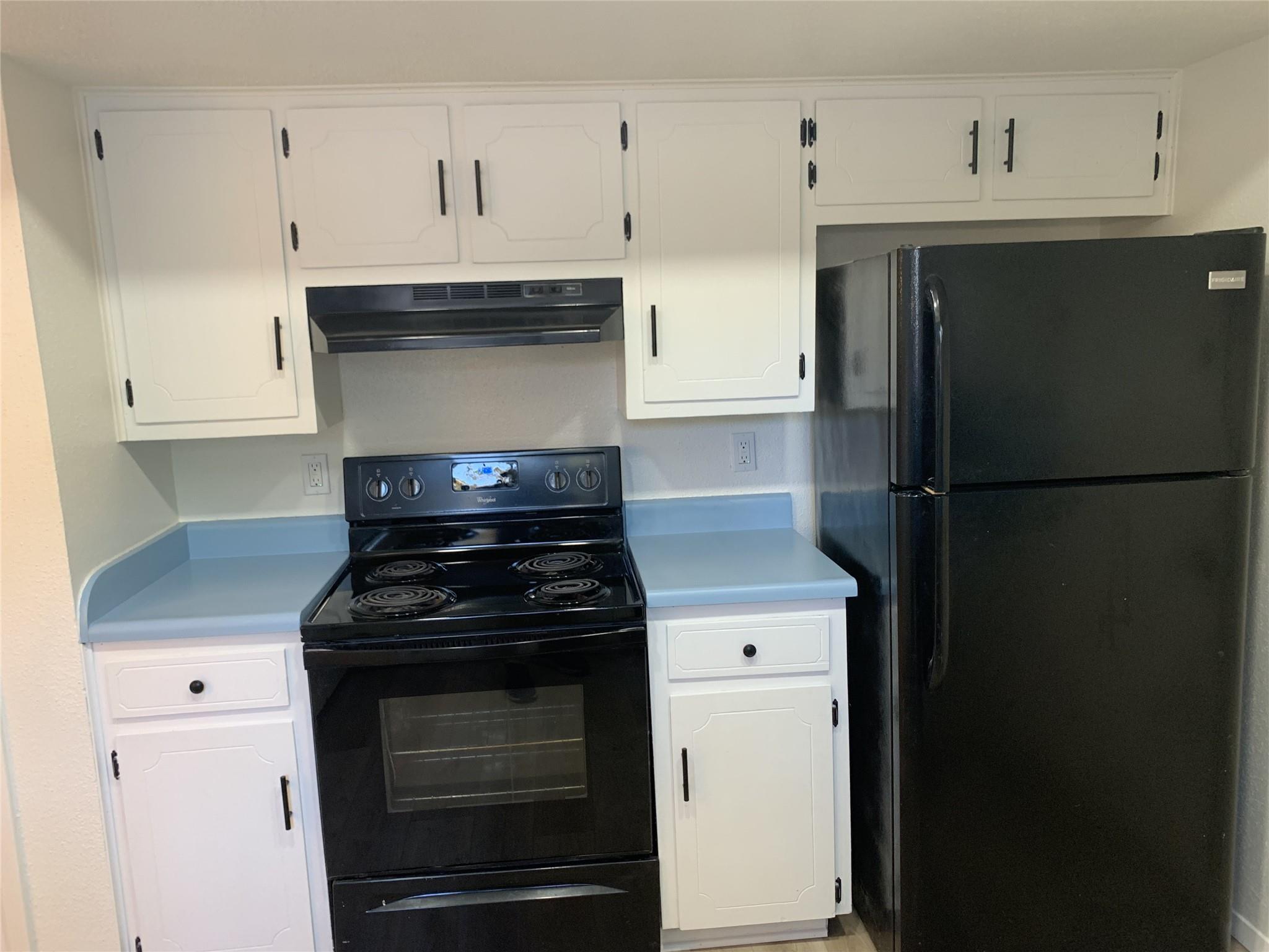 1800 Wagon Gap Dr, Round Rock, TX 78681