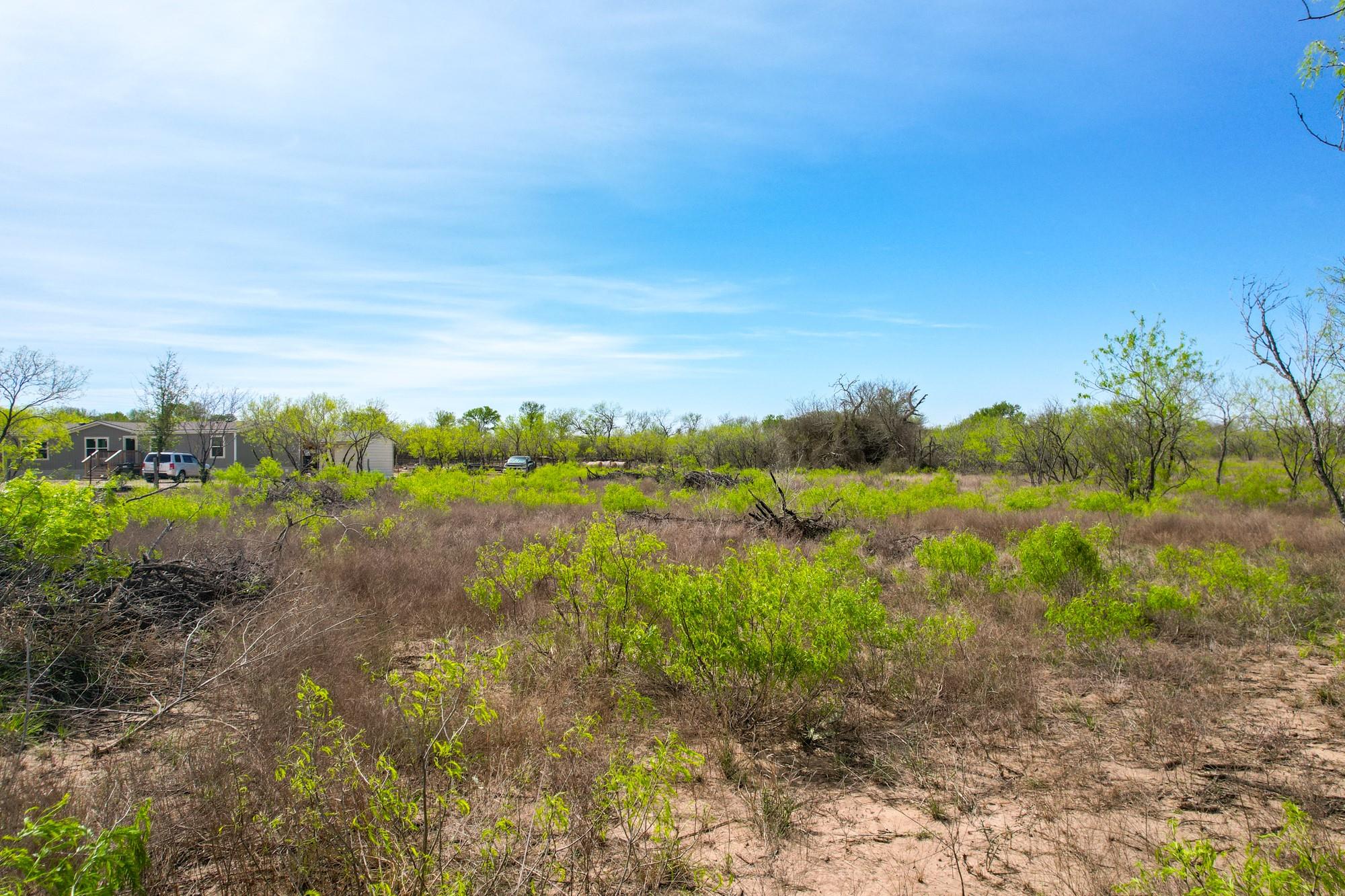 1505 Barth Rd, Dale, TX 78616