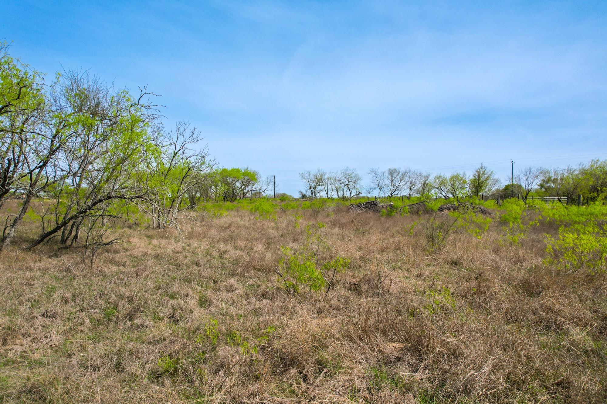 1505 Barth Rd, Dale, TX 78616