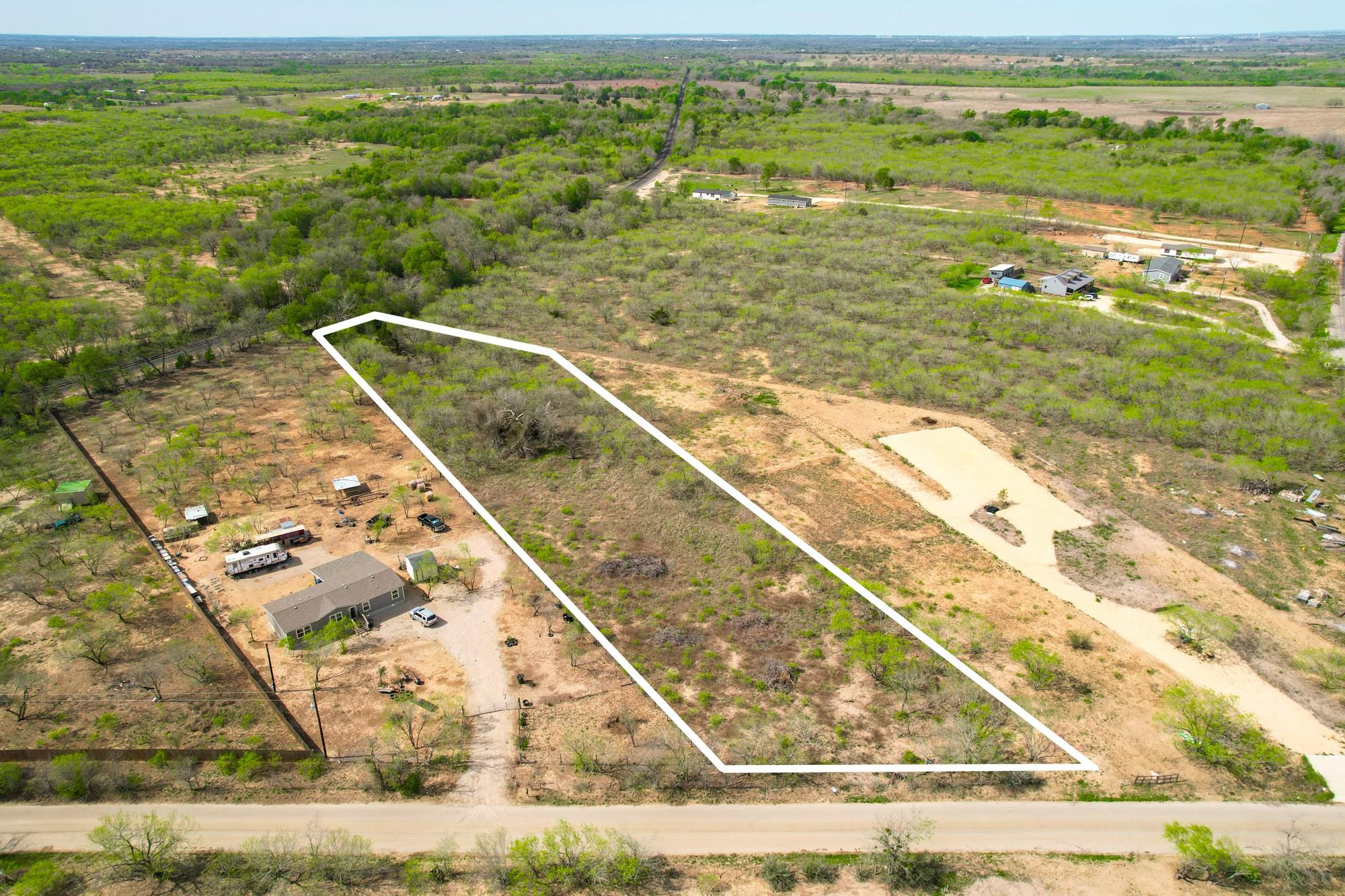 1505 Barth Rd, Dale, TX 78616