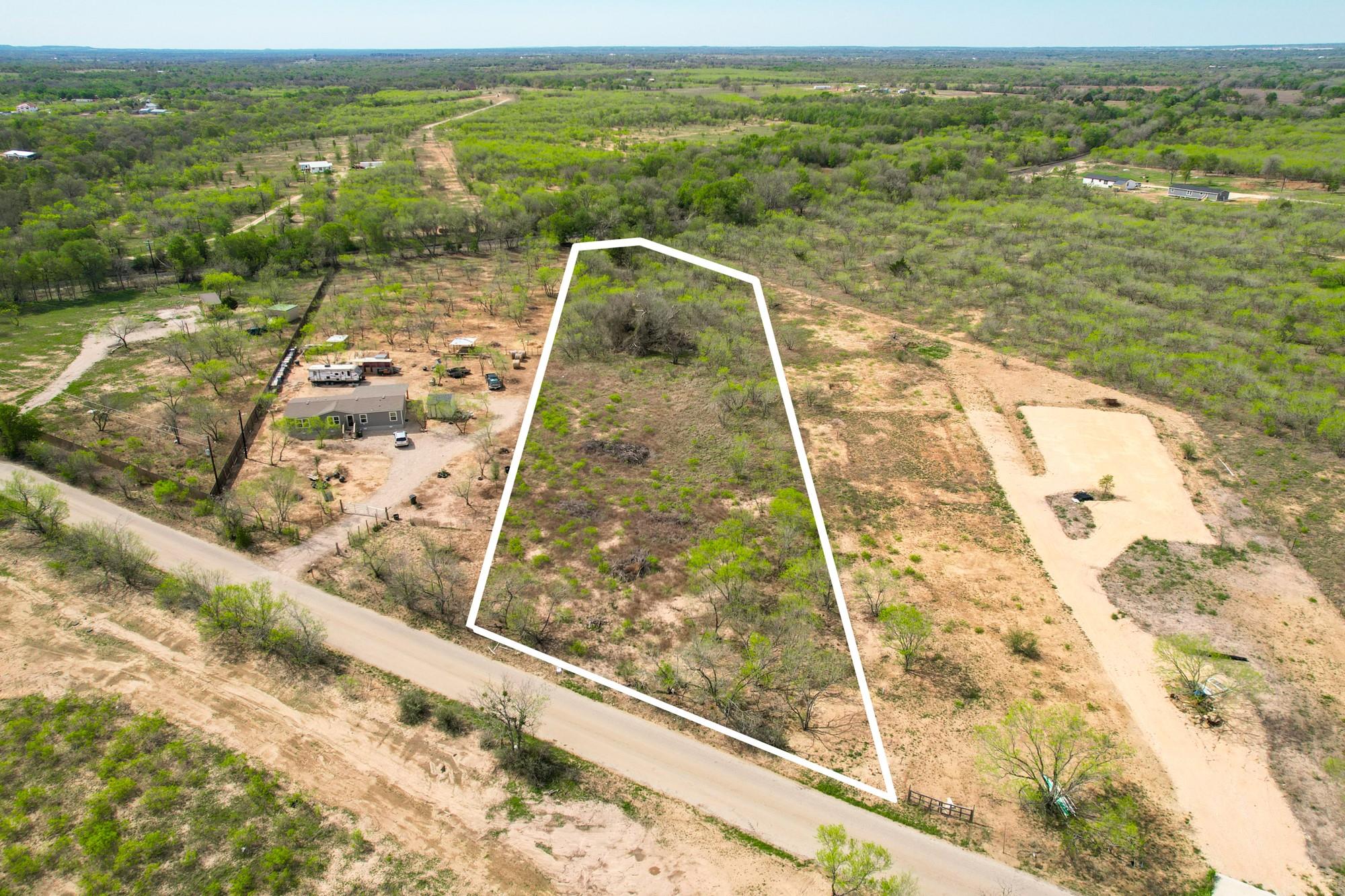 1505 Barth Rd, Dale, TX 78616