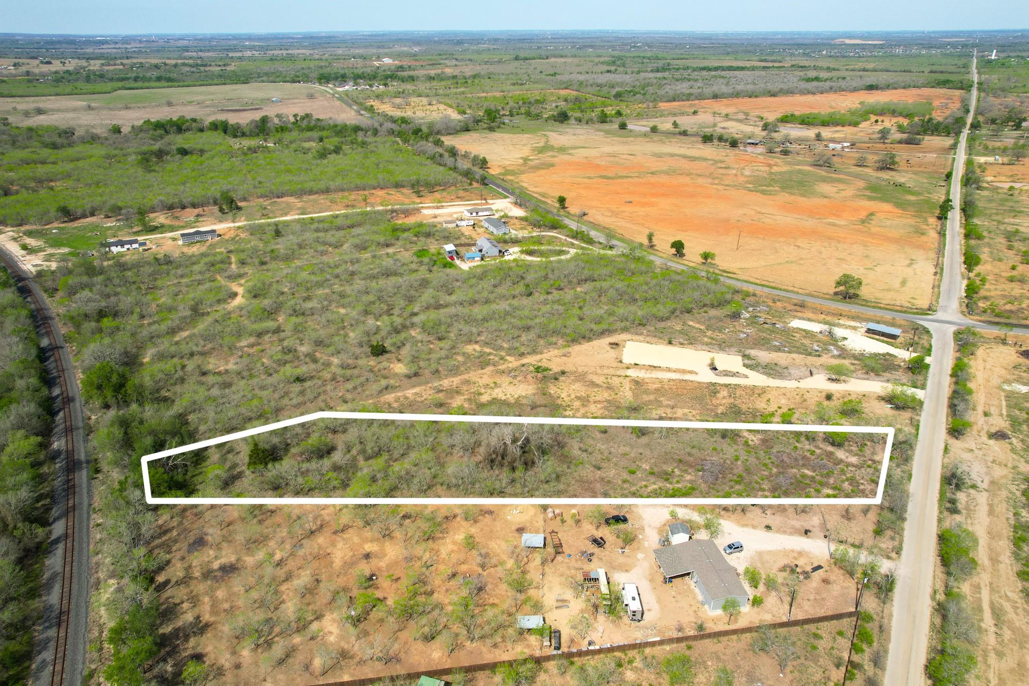 1505 Barth Rd, Dale, TX 78616