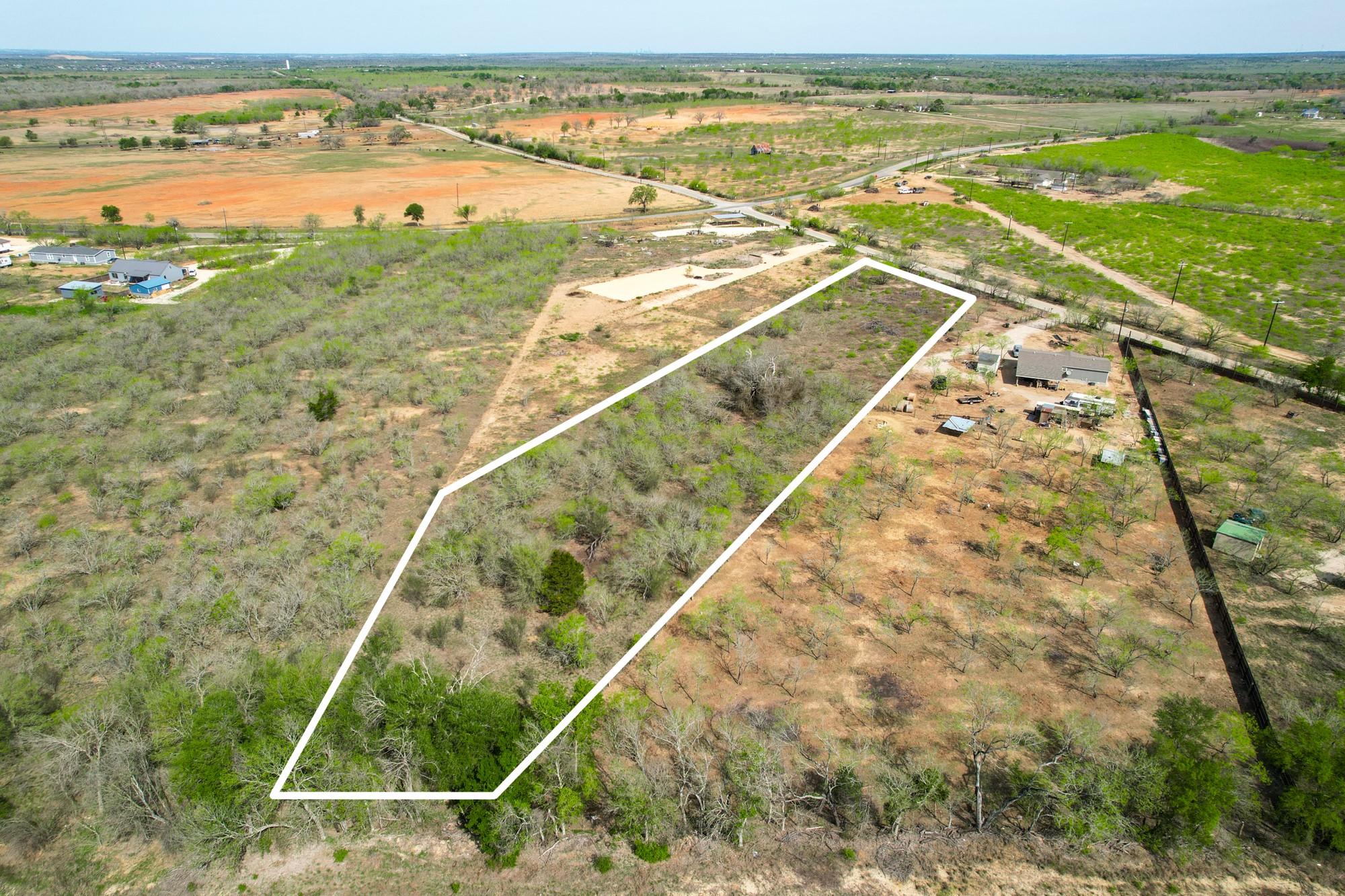 1505 Barth Rd, Dale, TX 78616
