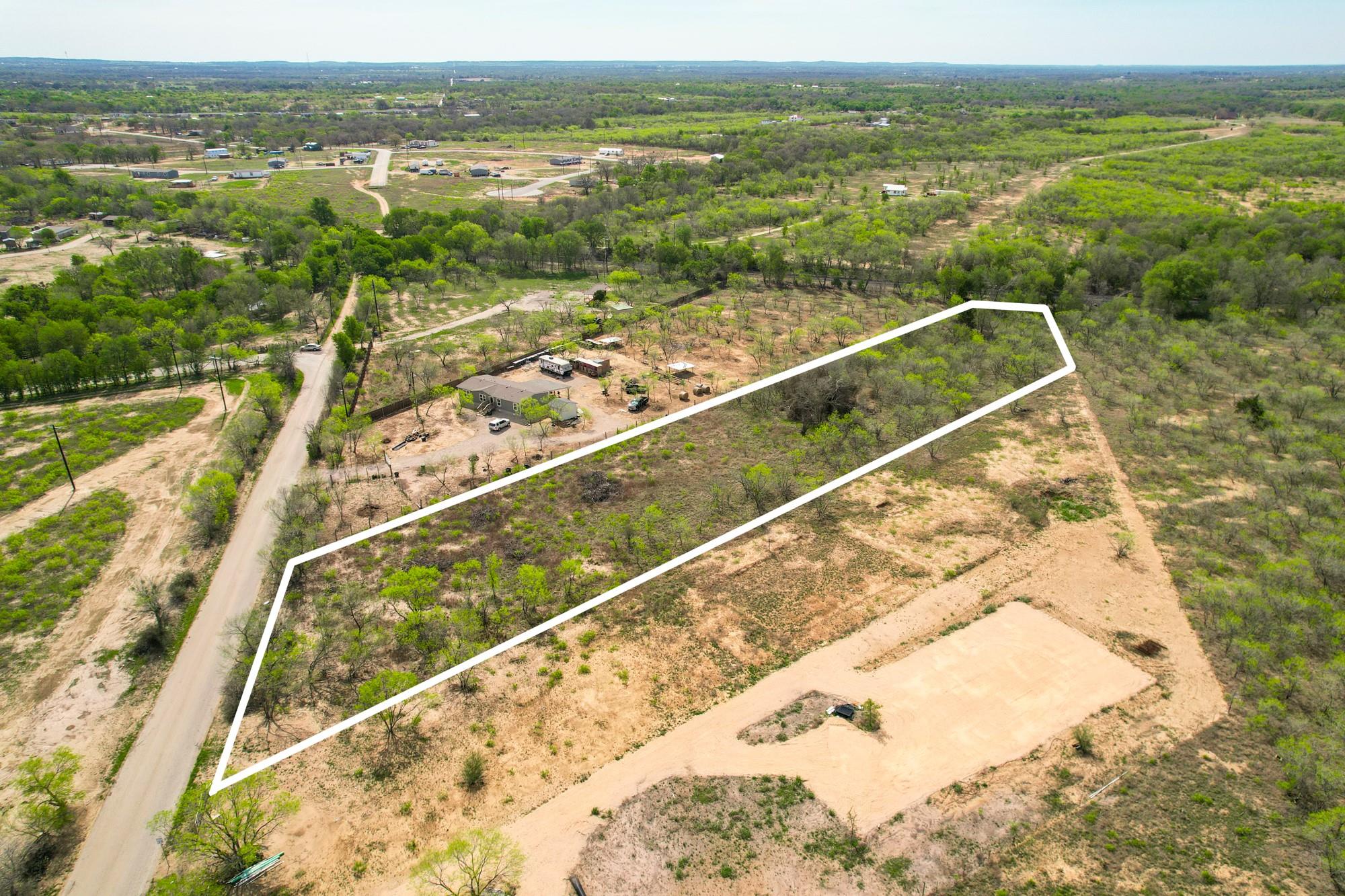 1505 Barth Rd, Dale, TX 78616