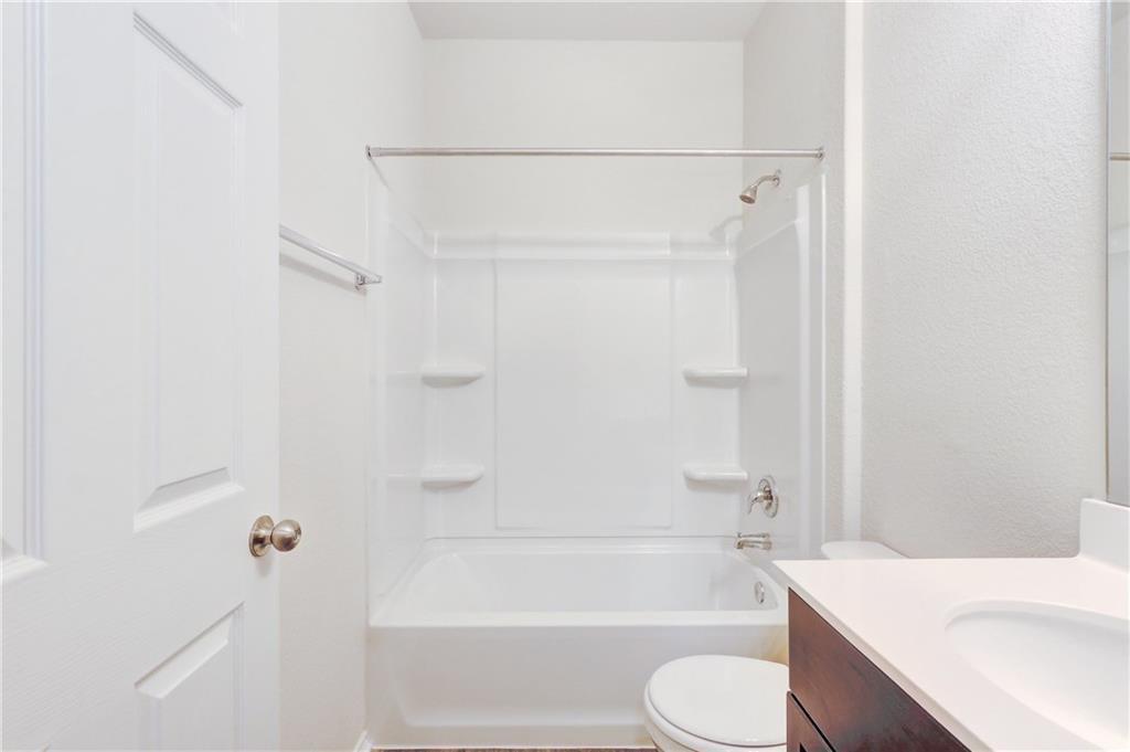 412 Ibis Falls Loop, Jarrell, TX 76537