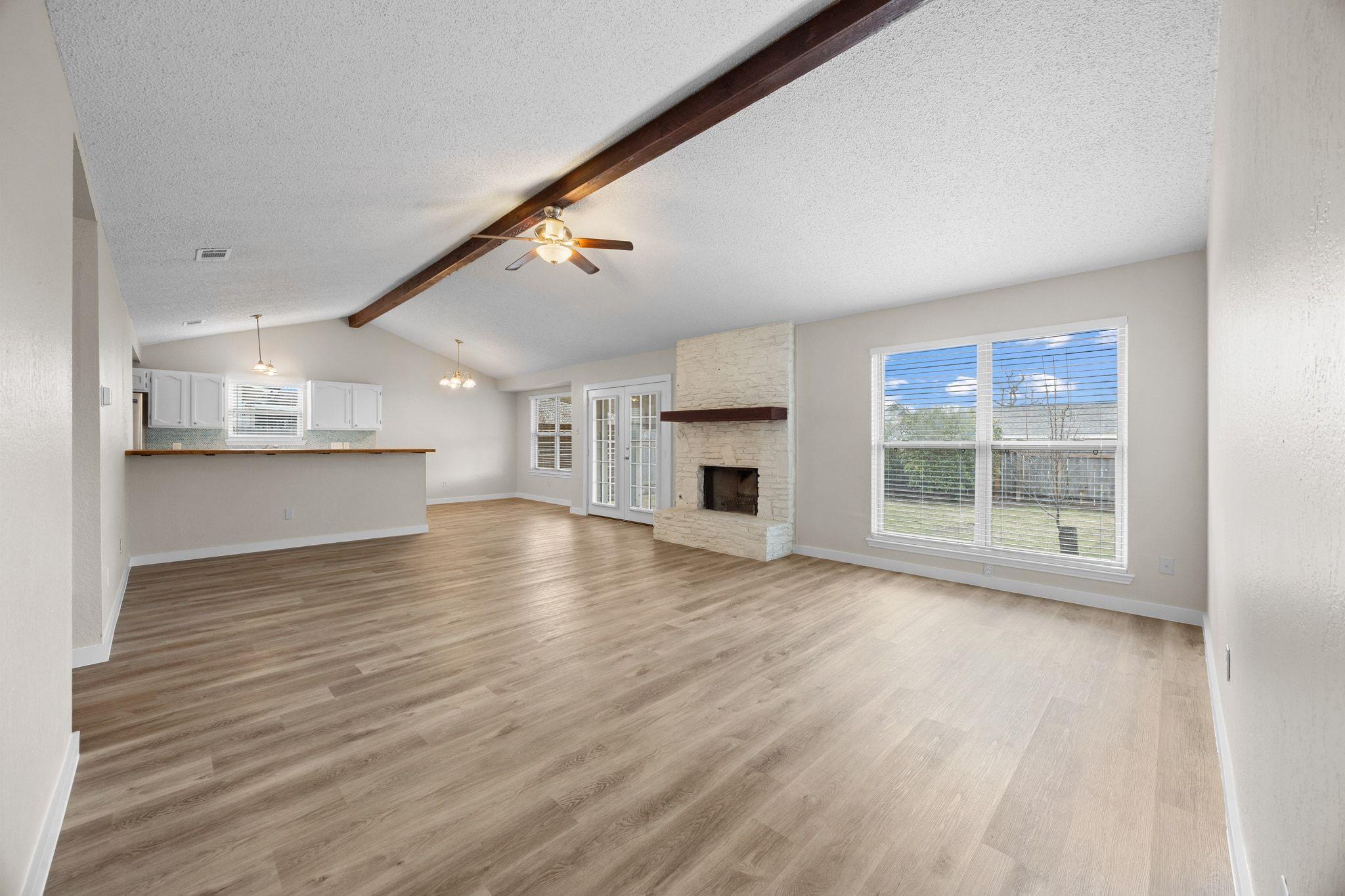 402 Hillside Dr, Round Rock, TX 78681