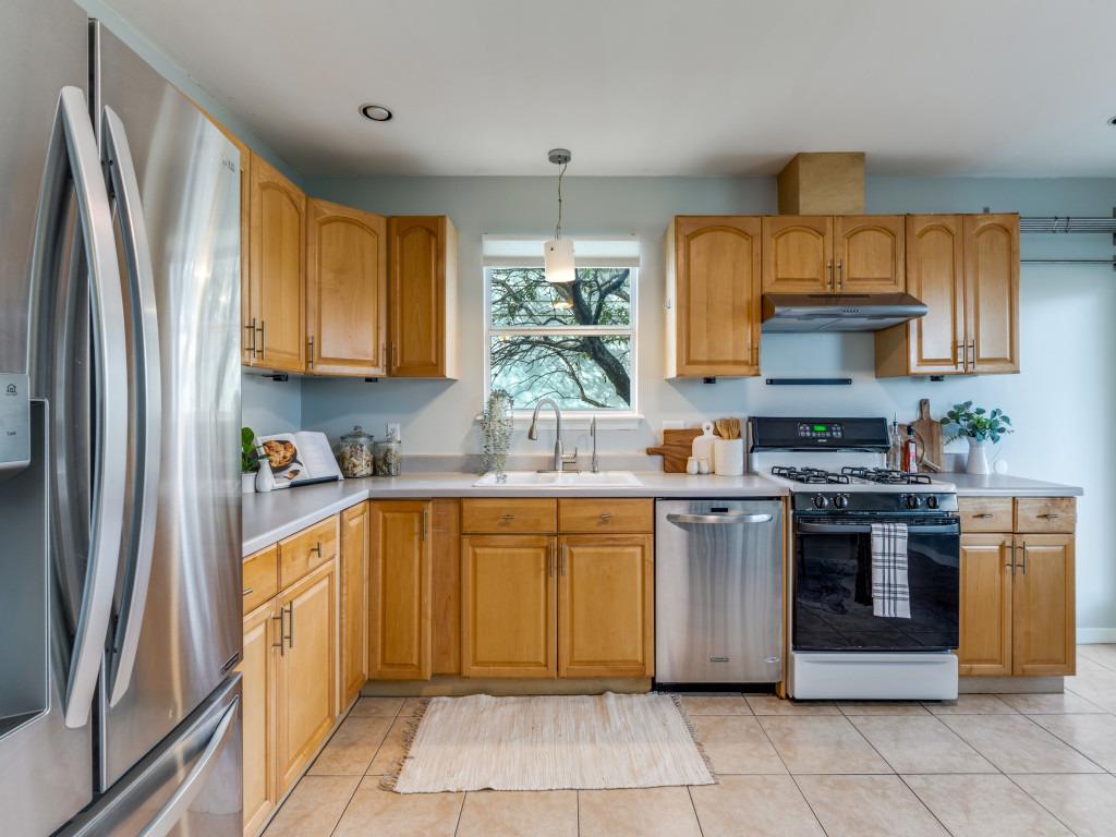 1705 Adriane Dr, Austin, TX 78721