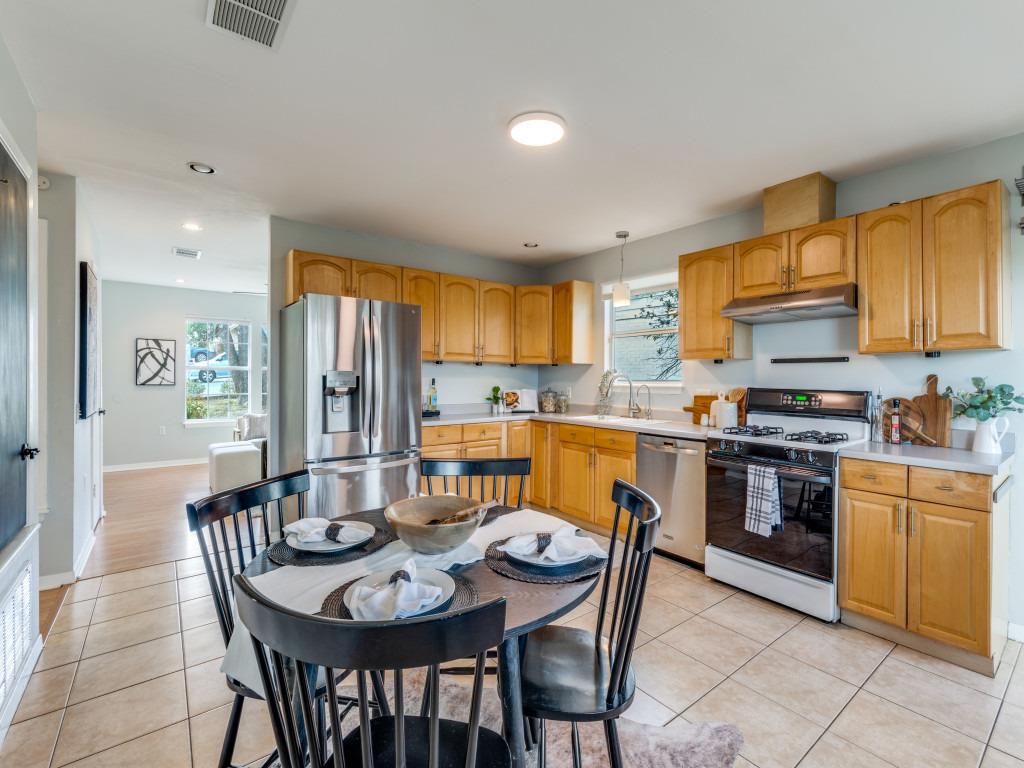 1705 Adriane Dr, Austin, TX 78721