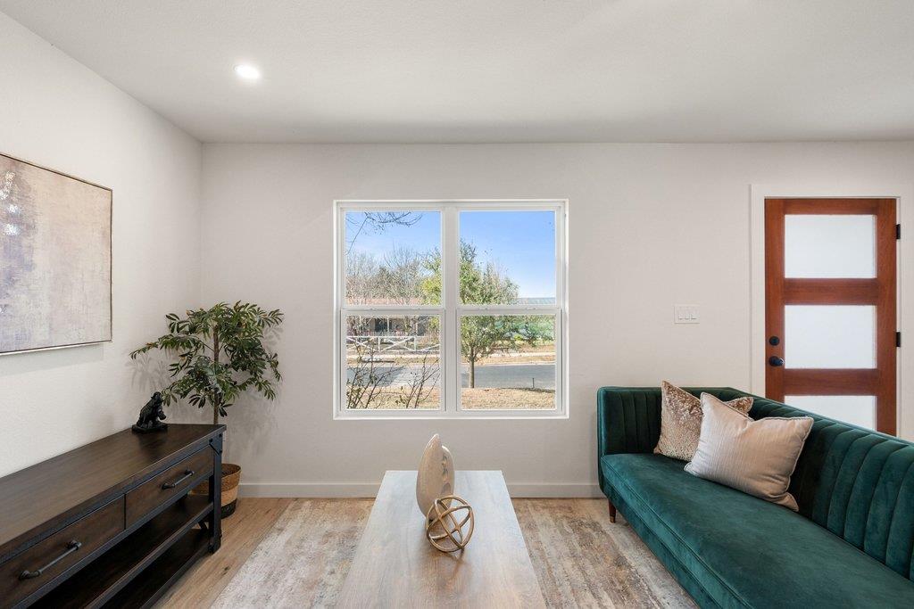 5327 Wellington Dr, Austin, TX 78723