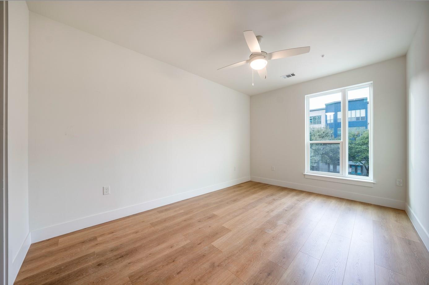 1701 Simond Ave # 212, Austin, TX 78723