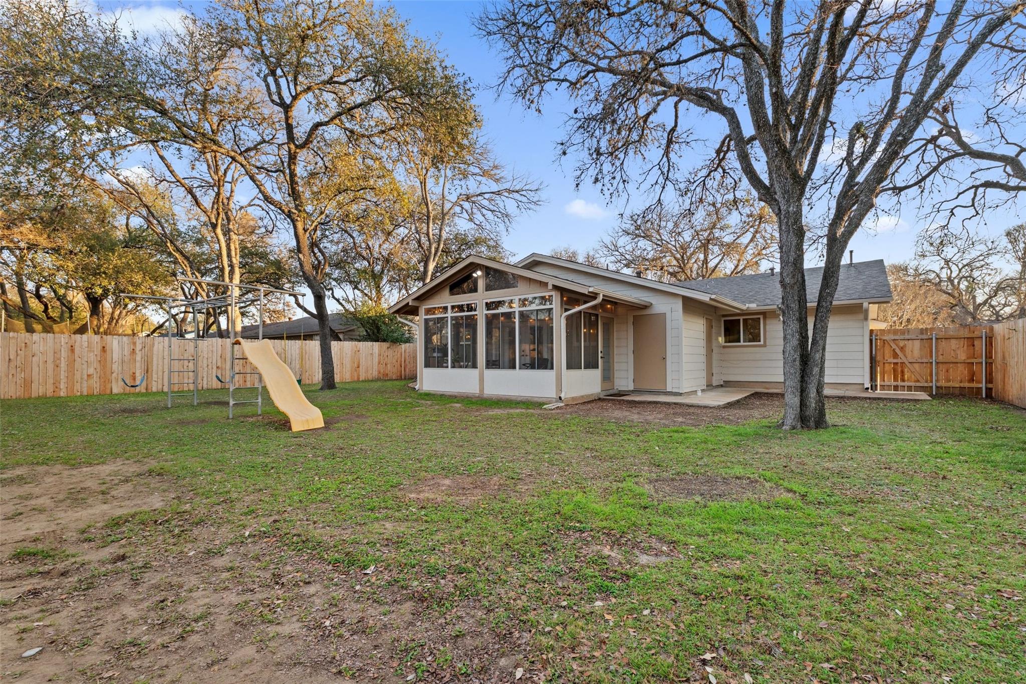 2510 Coatbridge Dr, Austin, TX 78745