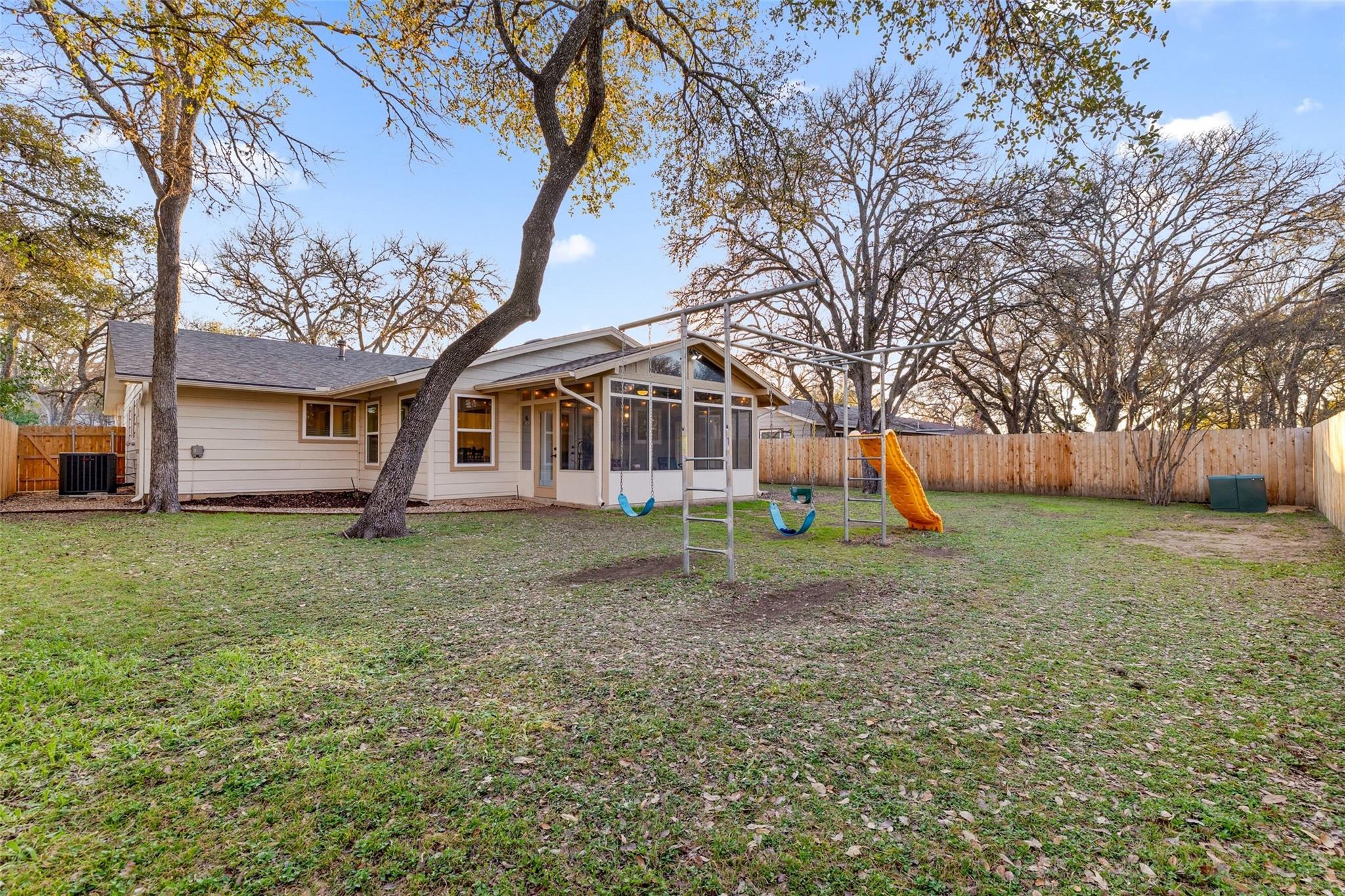 2510 Coatbridge Dr, Austin, TX 78745