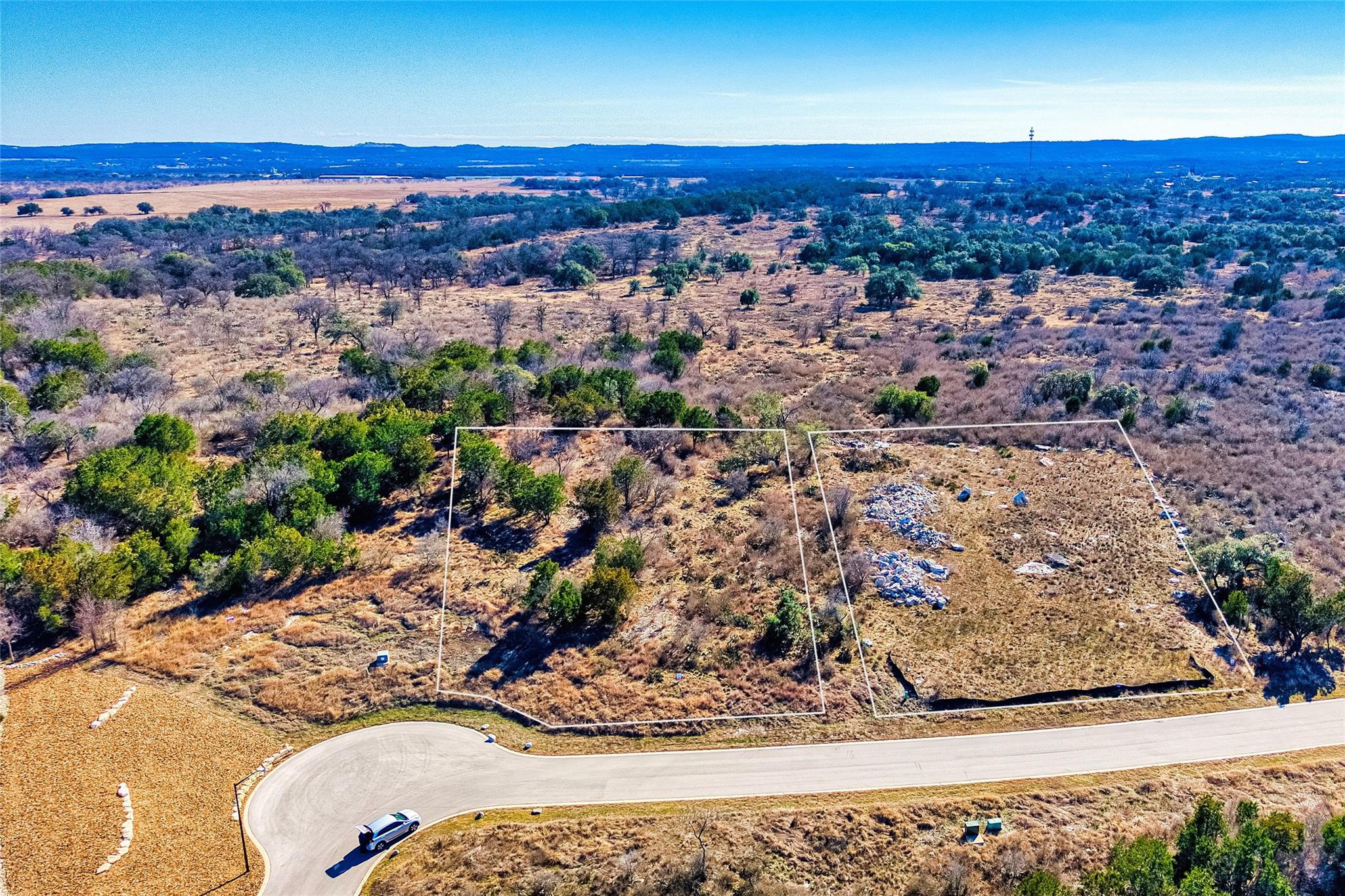 309/313 Eagle Basin Cir, Spicewood, TX 78669