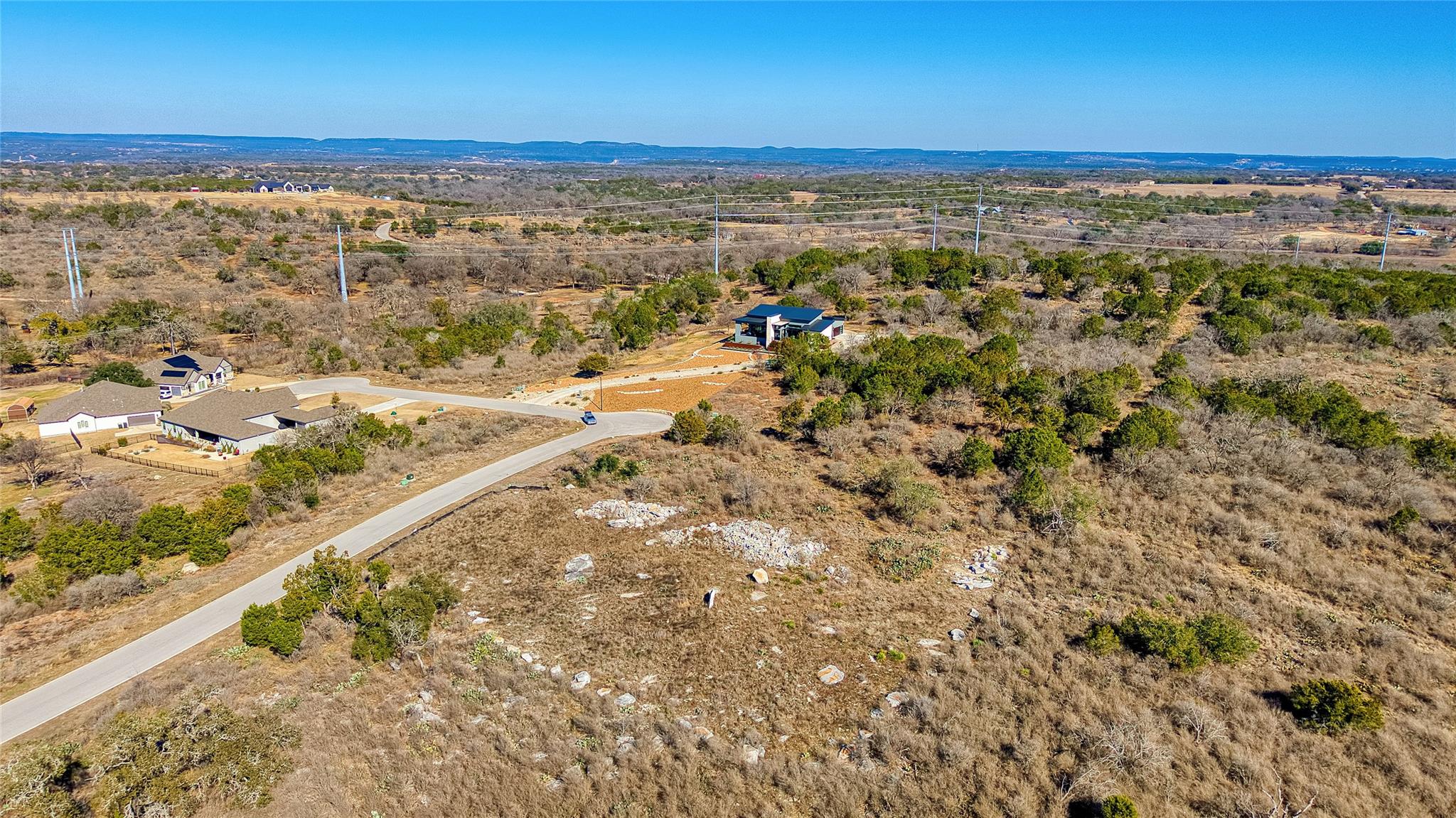 309/313 Eagle Basin Cir, Spicewood, TX 78669