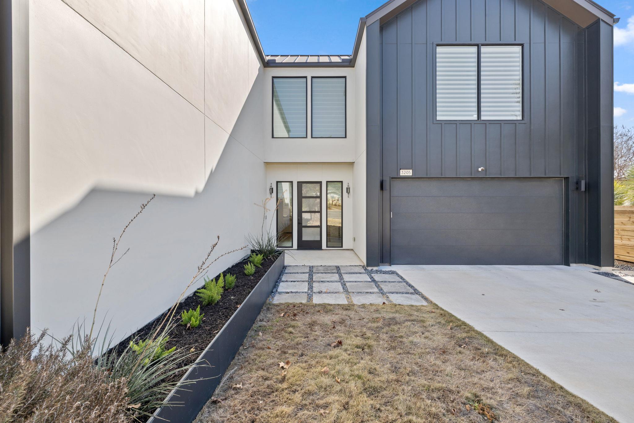 3205 Dolphin Dr, Austin, TX 78704