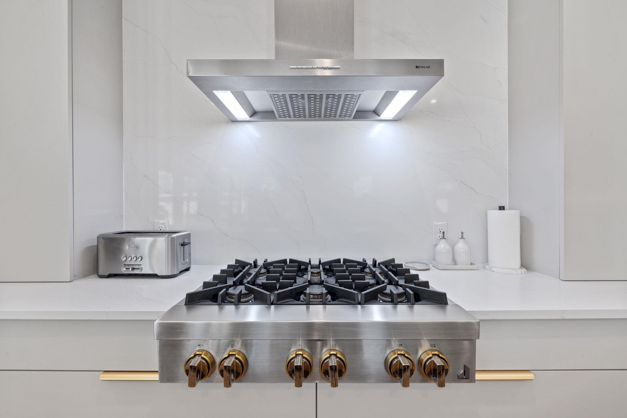 3205 Dolphin Dr, Austin, TX 78704