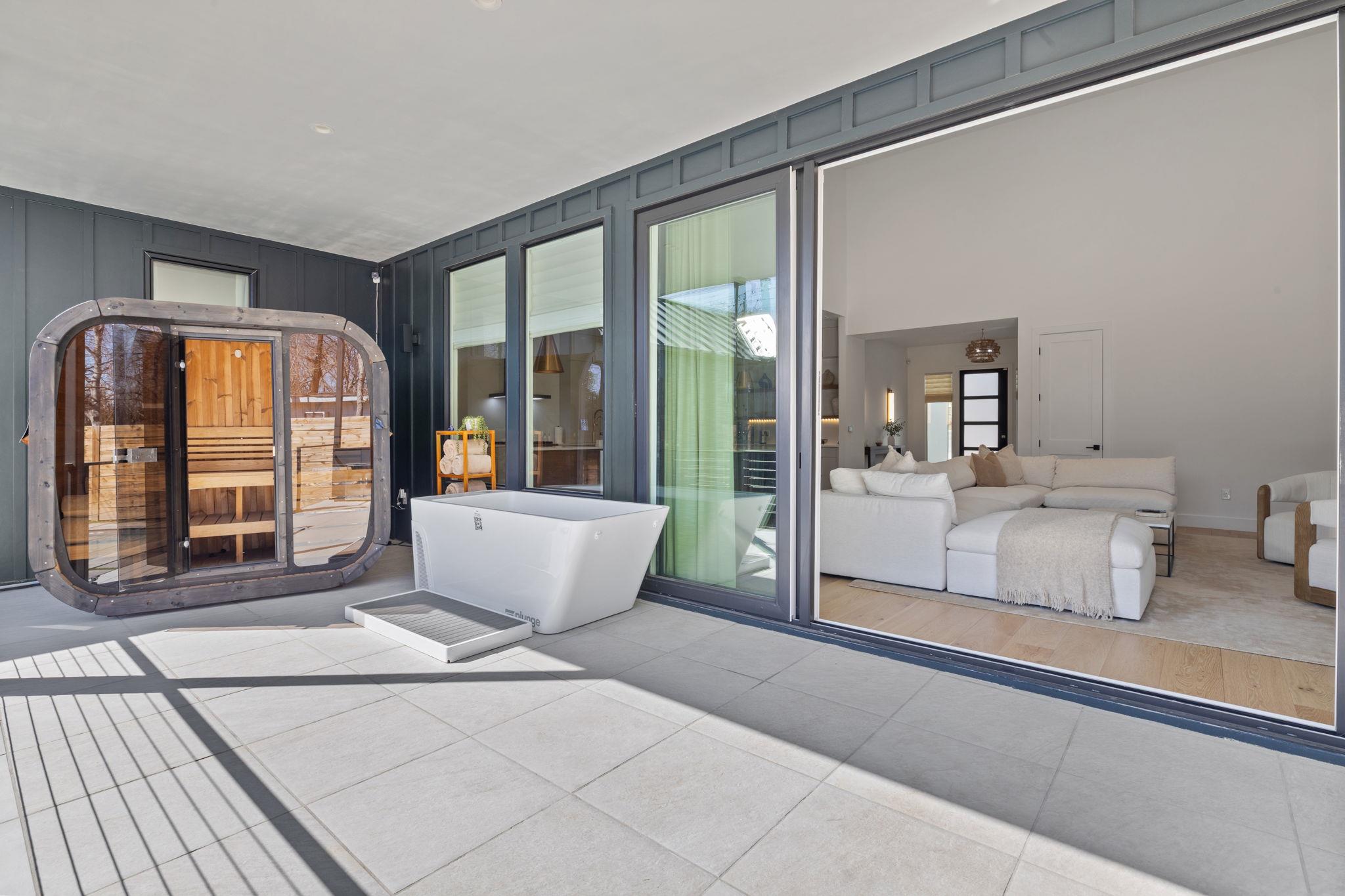 3205 Dolphin Dr, Austin, TX 78704