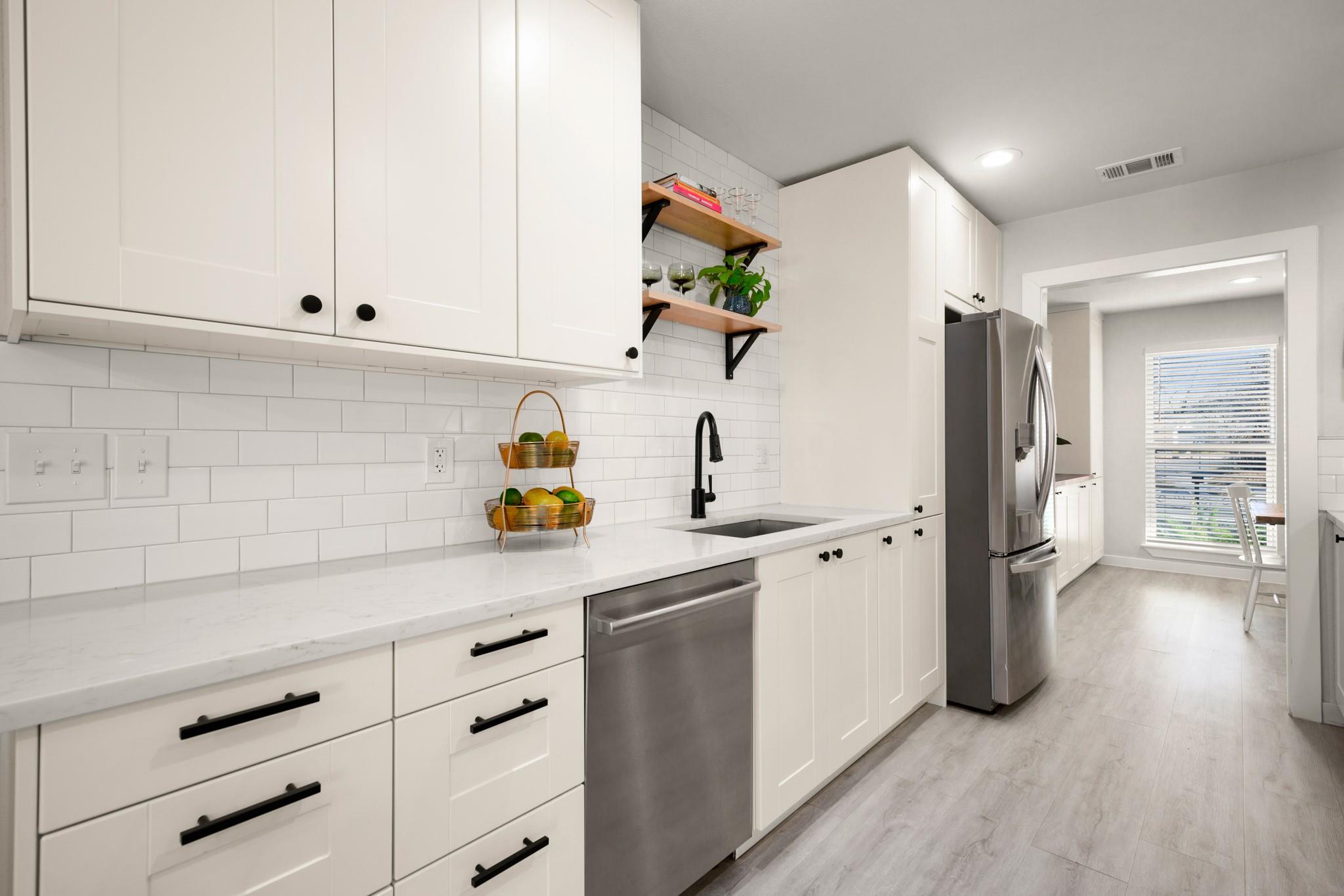 6400 Blarwood Dr, Austin, TX 78745