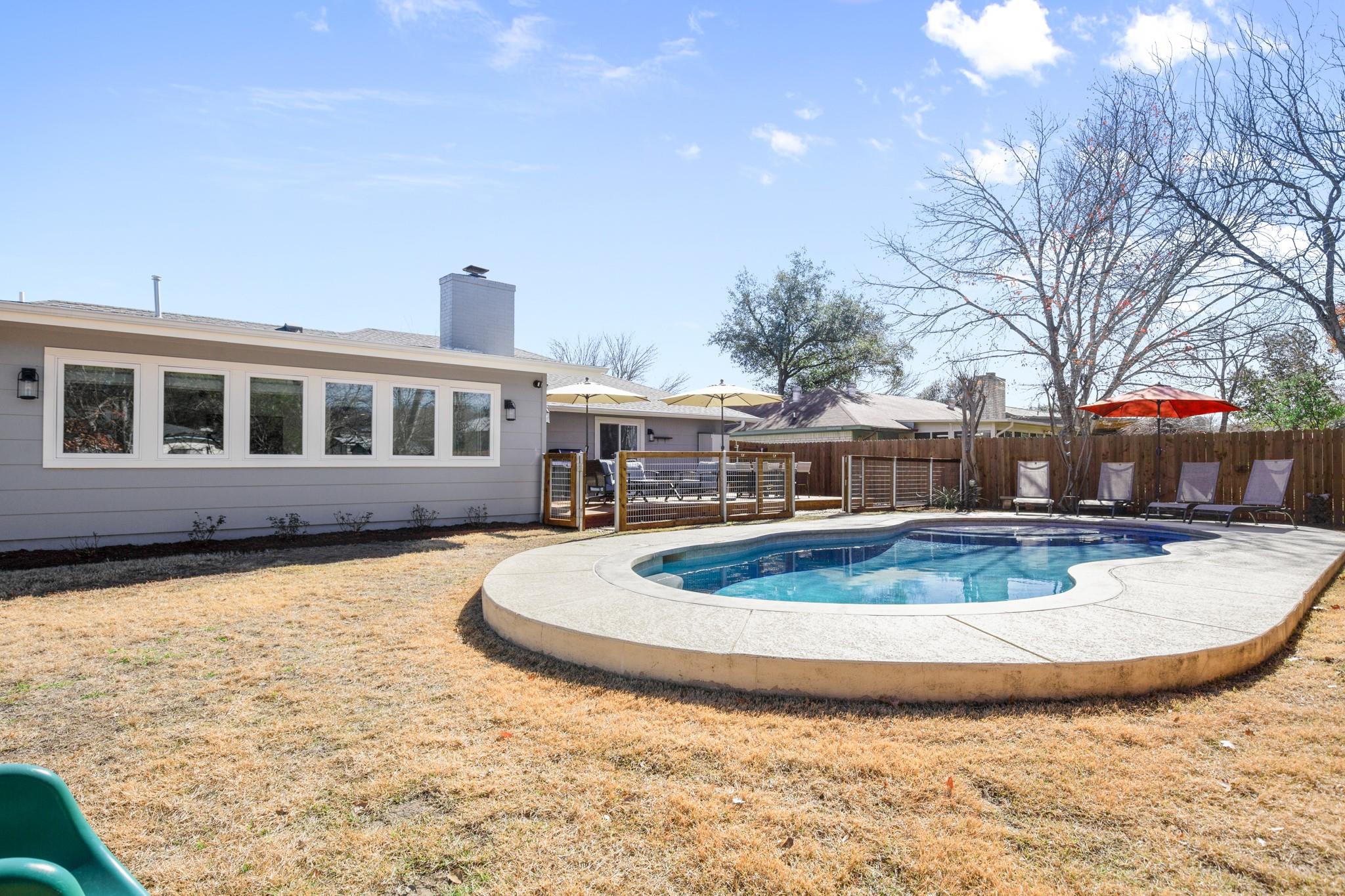 6400 Blarwood Dr, Austin, TX 78745