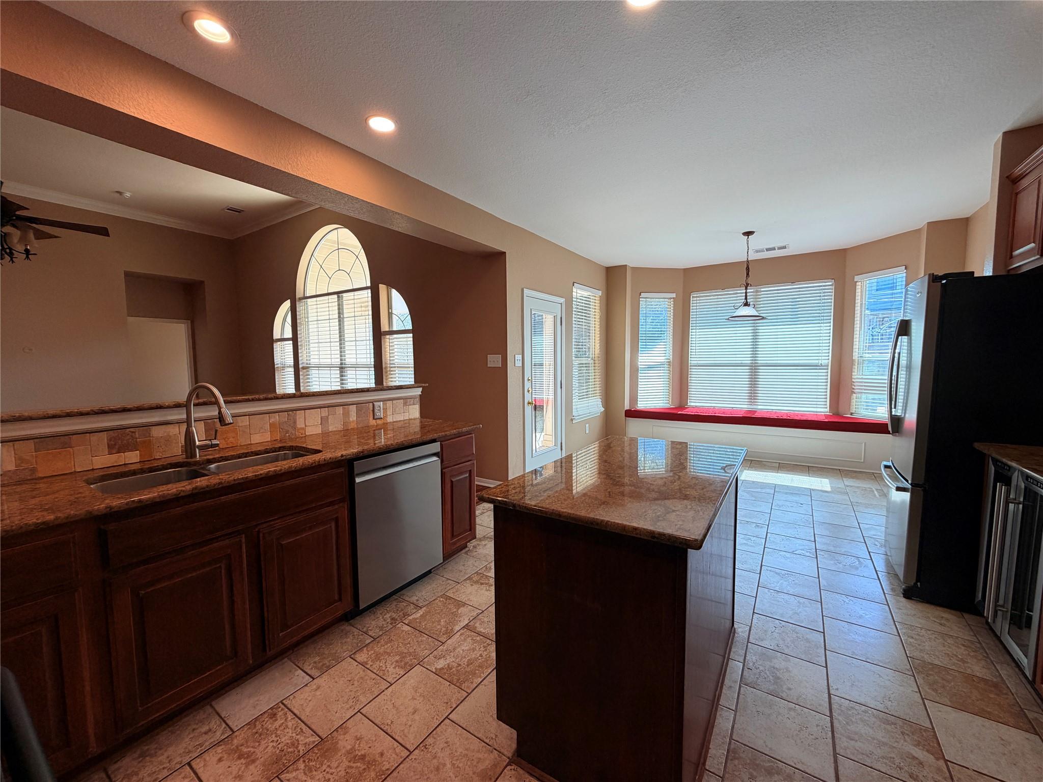 3927 Blue Monster Cv, Round Rock, TX 78664