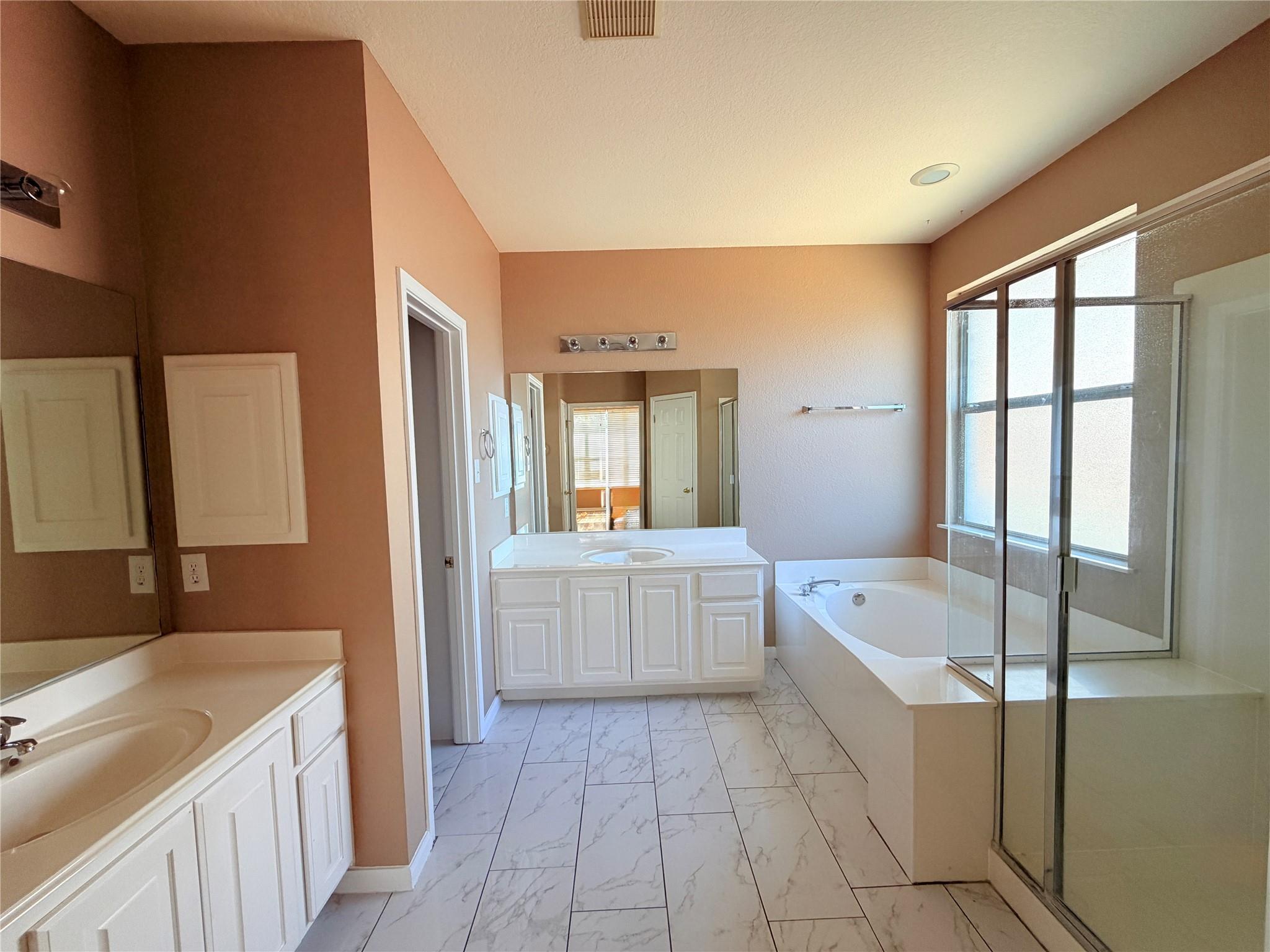 3927 Blue Monster Cv, Round Rock, TX 78664