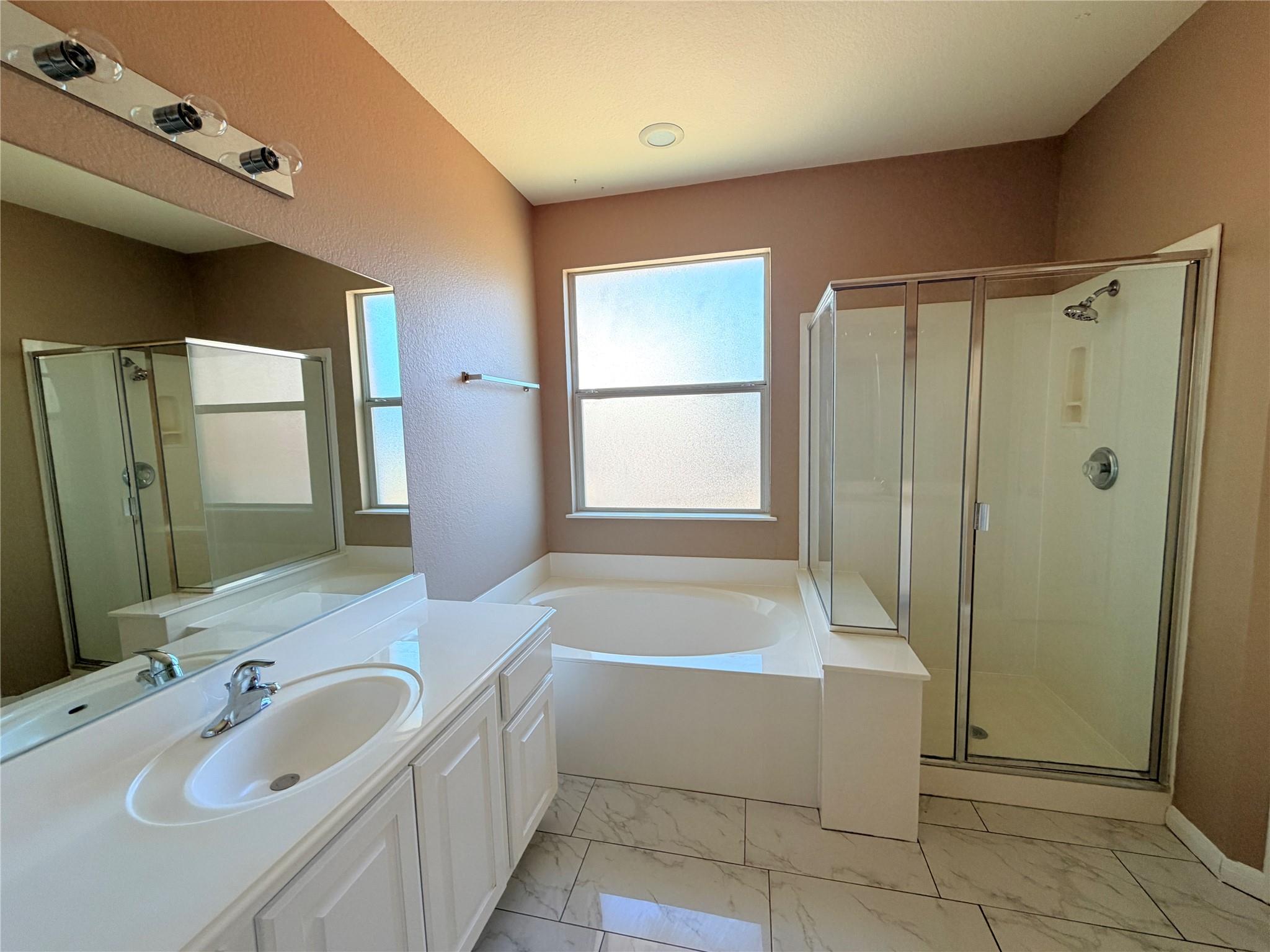 3927 Blue Monster Cv, Round Rock, TX 78664