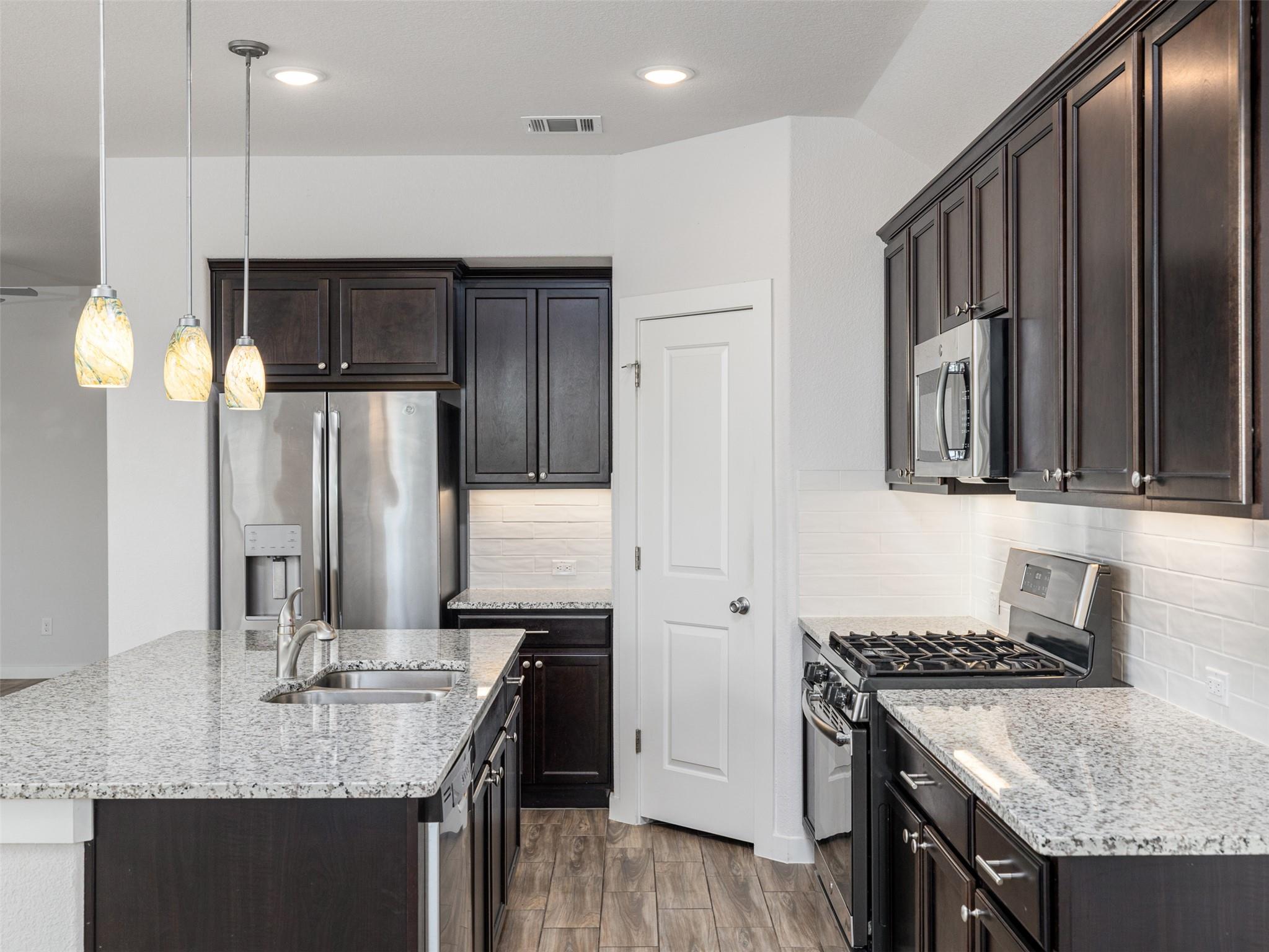 6856 Catania Loop, Round Rock, TX 78665