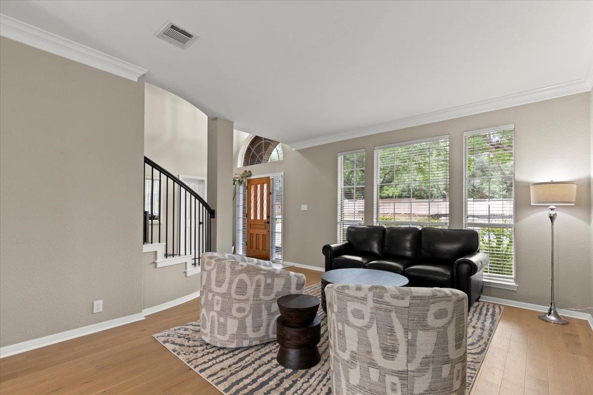 10910 Chestnut Ridge Rd, Austin, TX 78726