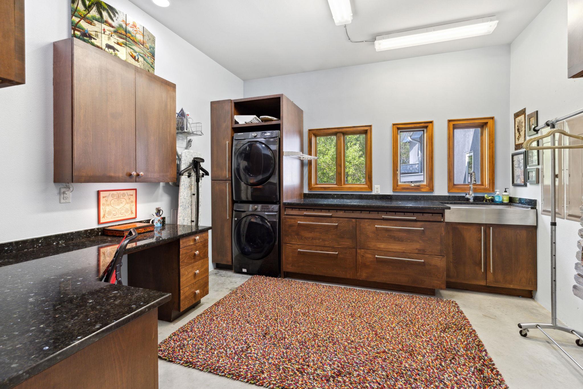 4418 Brasada Ln, Marble Falls, TX 78654