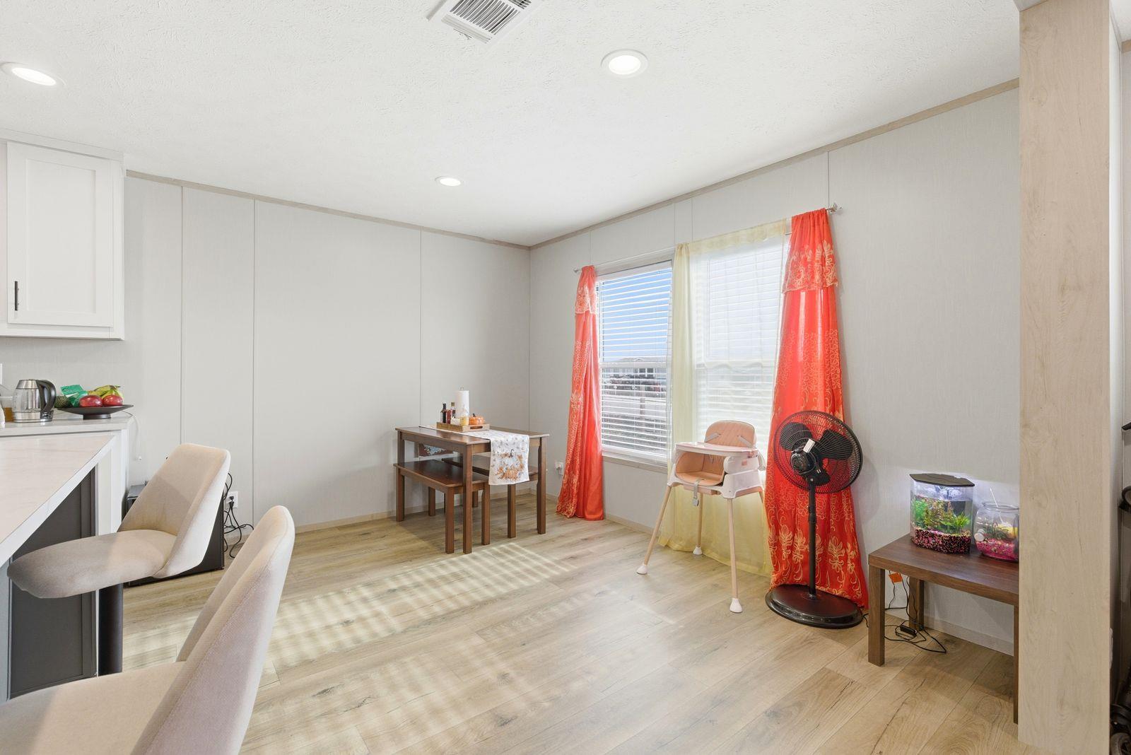 279 Pajarilla Pass, Del Valle, TX 78617