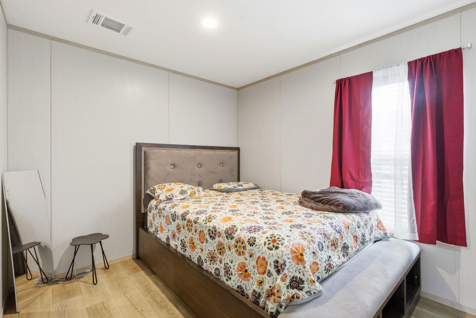 279 Pajarilla Pass, Del Valle, TX 78617