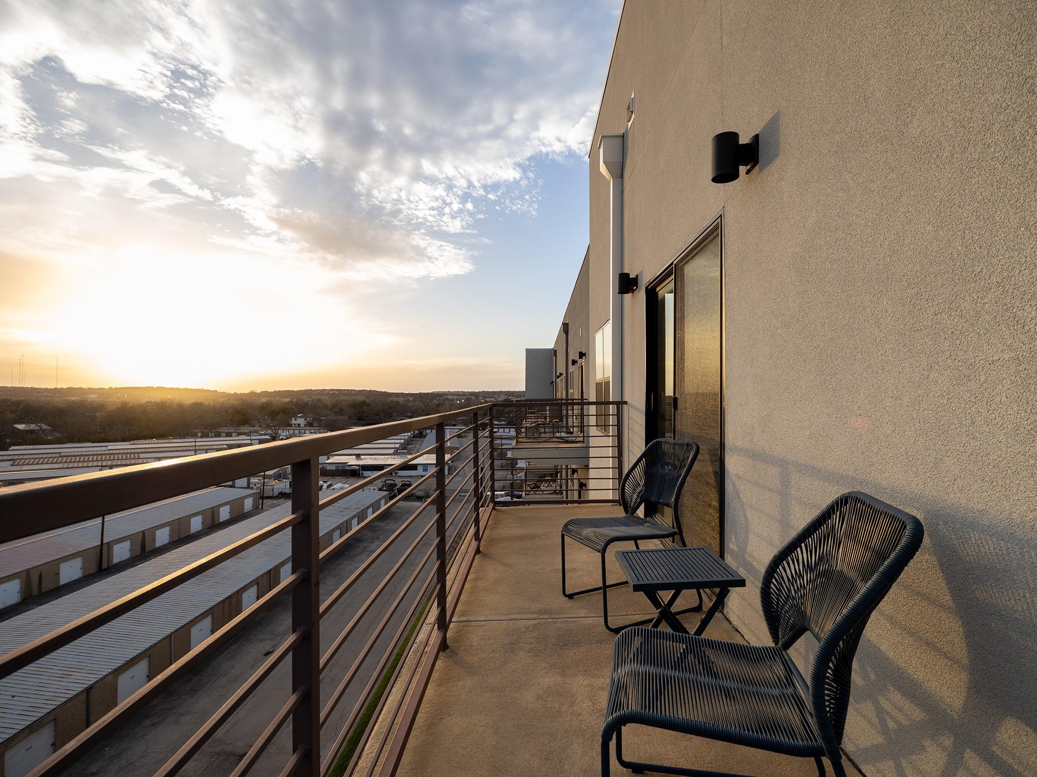 6444 Burnet Rd # 509, Austin, TX 78757