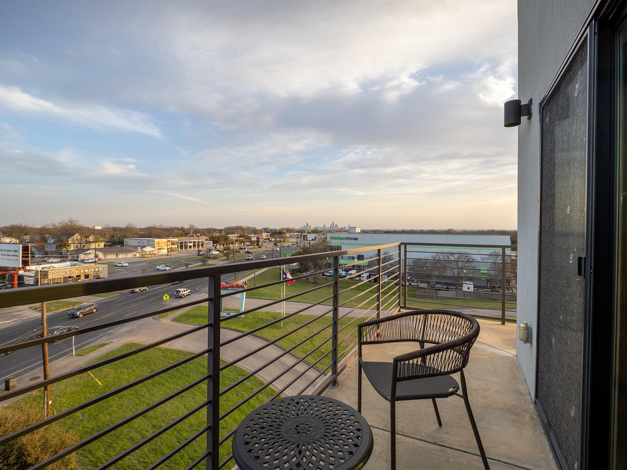 6444 Burnet Rd # 509, Austin, TX 78757