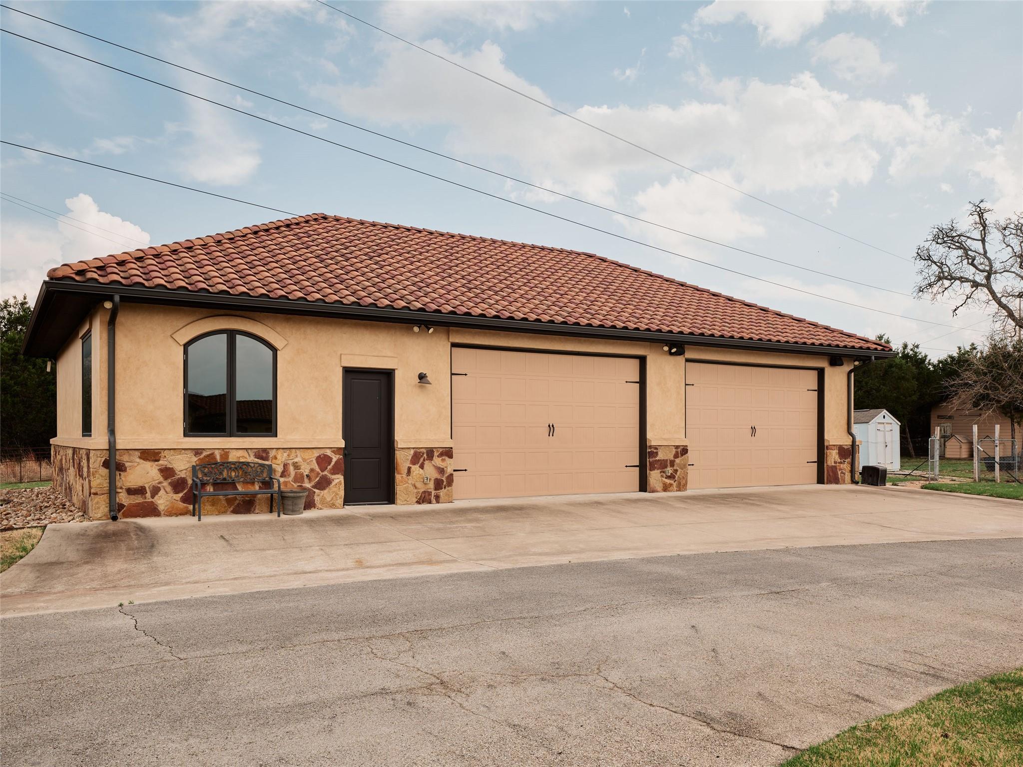 600 County Road 257, Liberty Hill, TX 78642