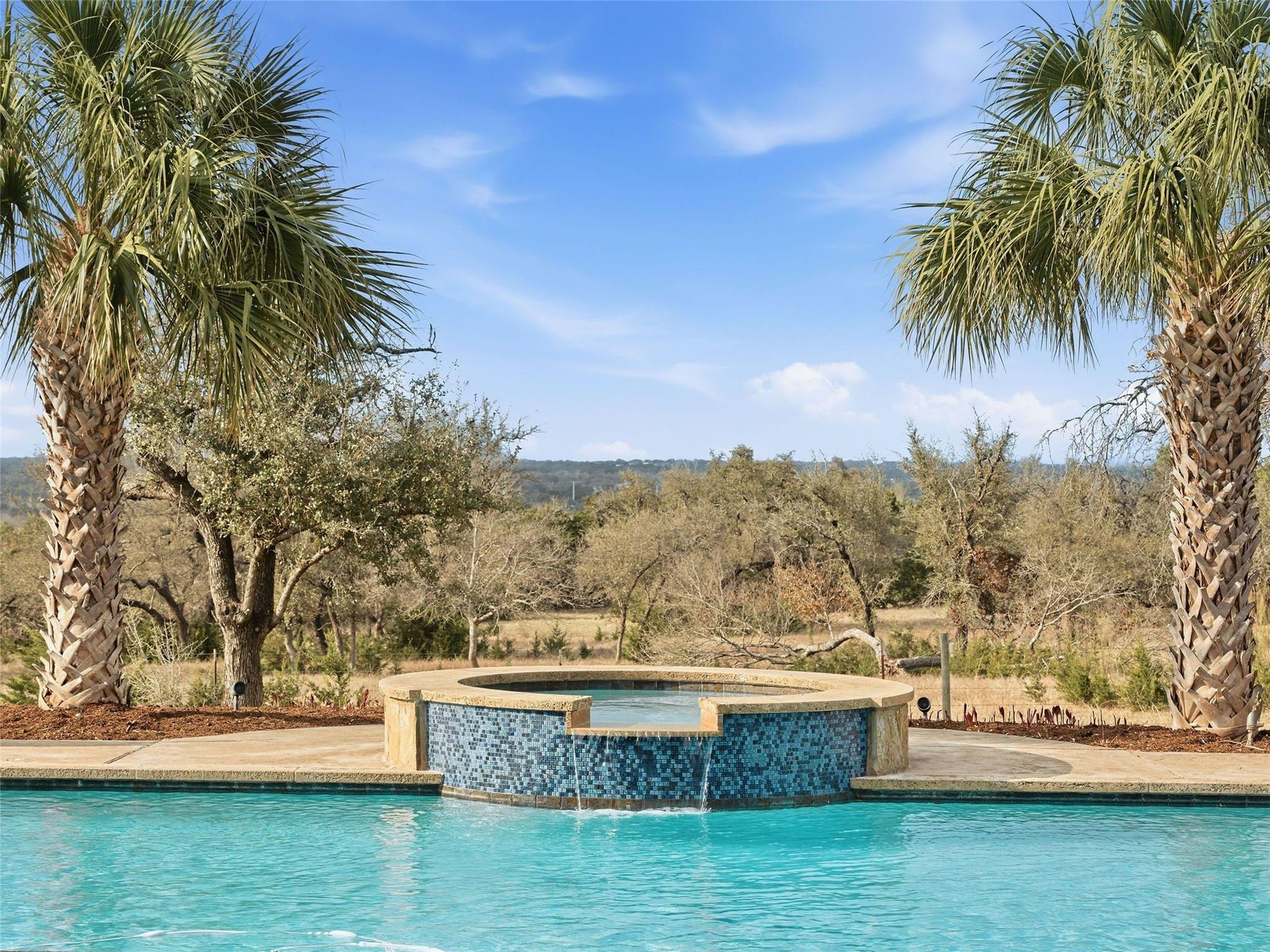 600 County Road 257, Liberty Hill, TX 78642