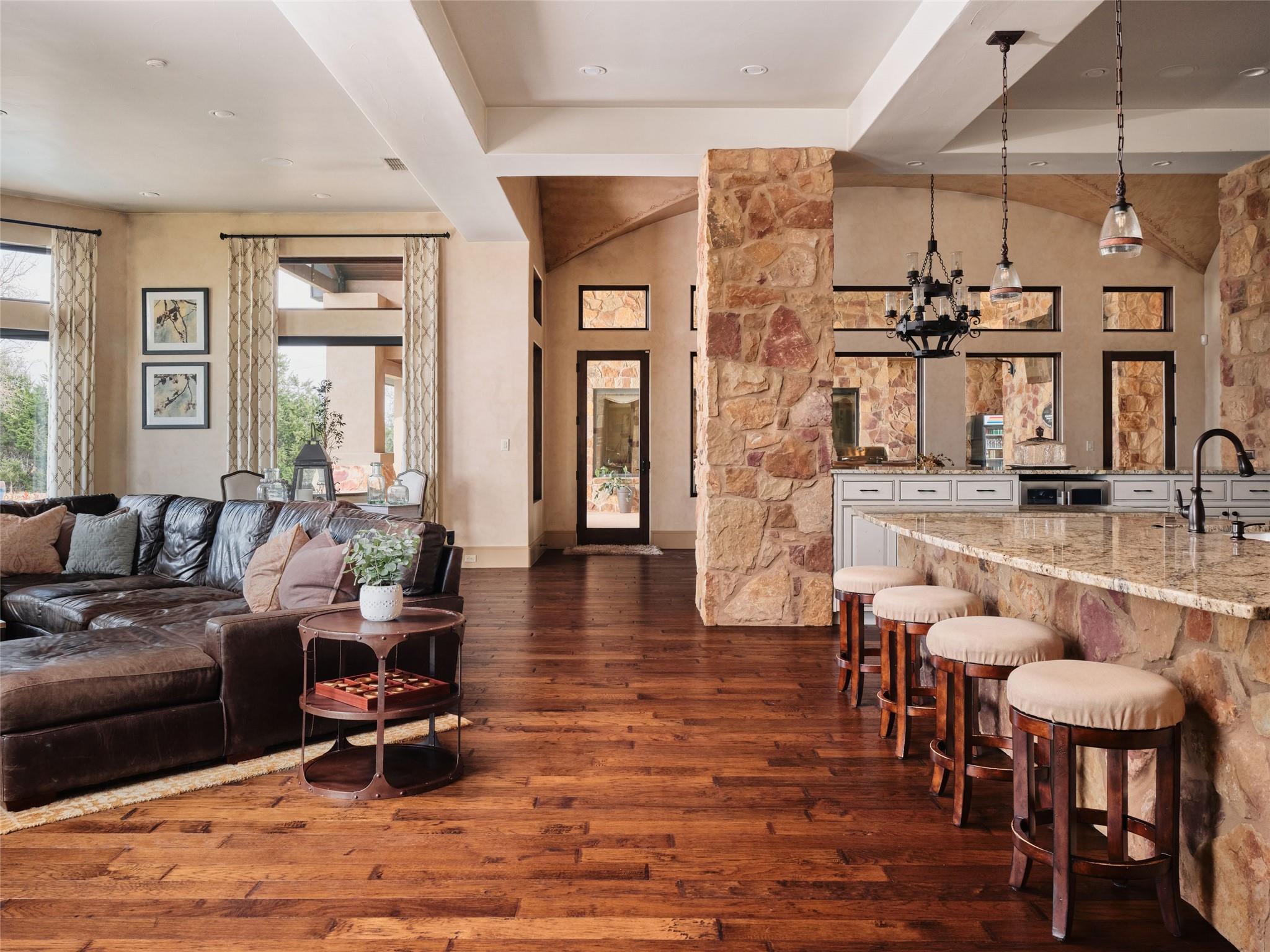 600 County Road 257, Liberty Hill, TX 78642