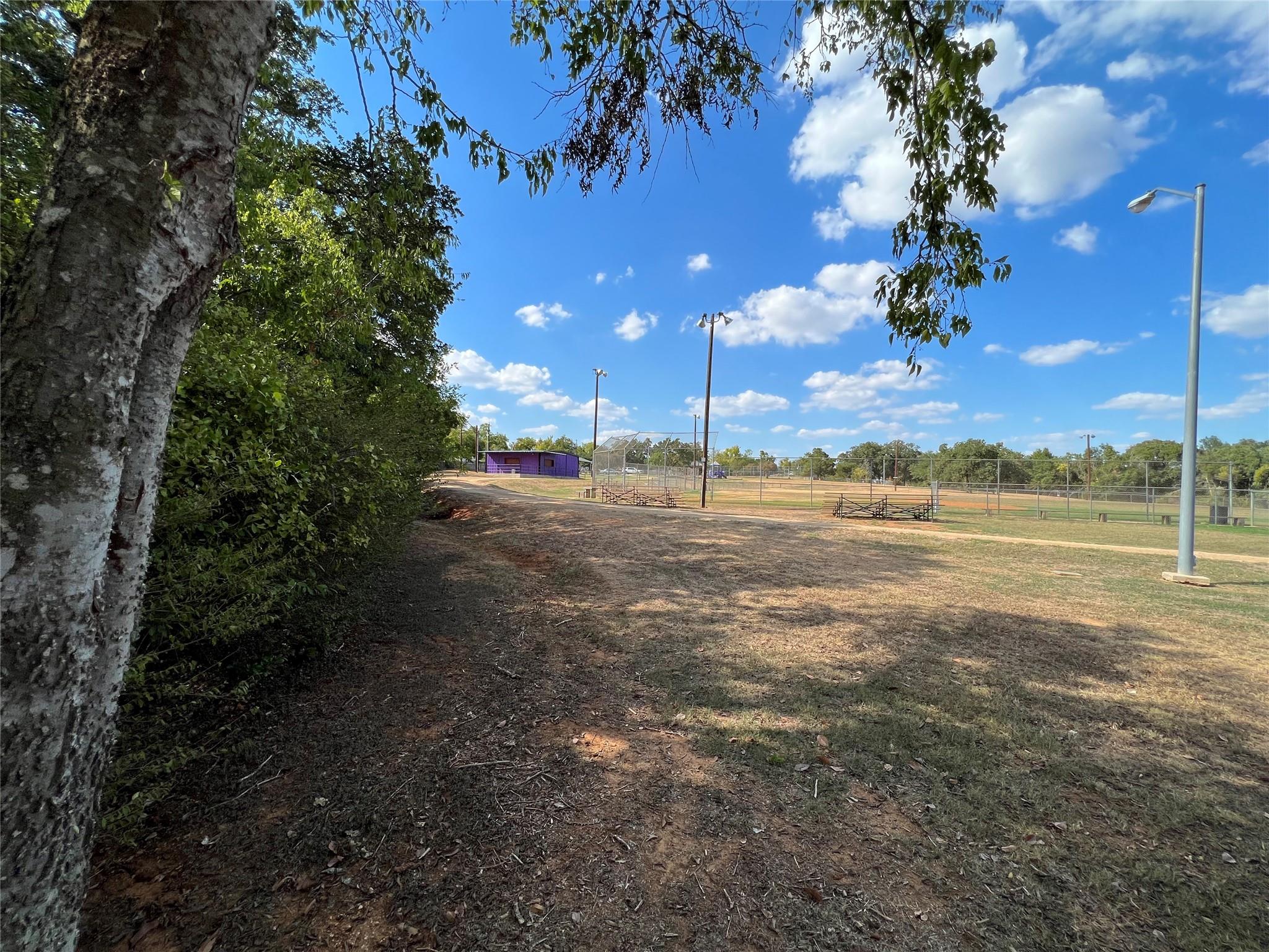 529 Madison St, Elgin, TX 78621