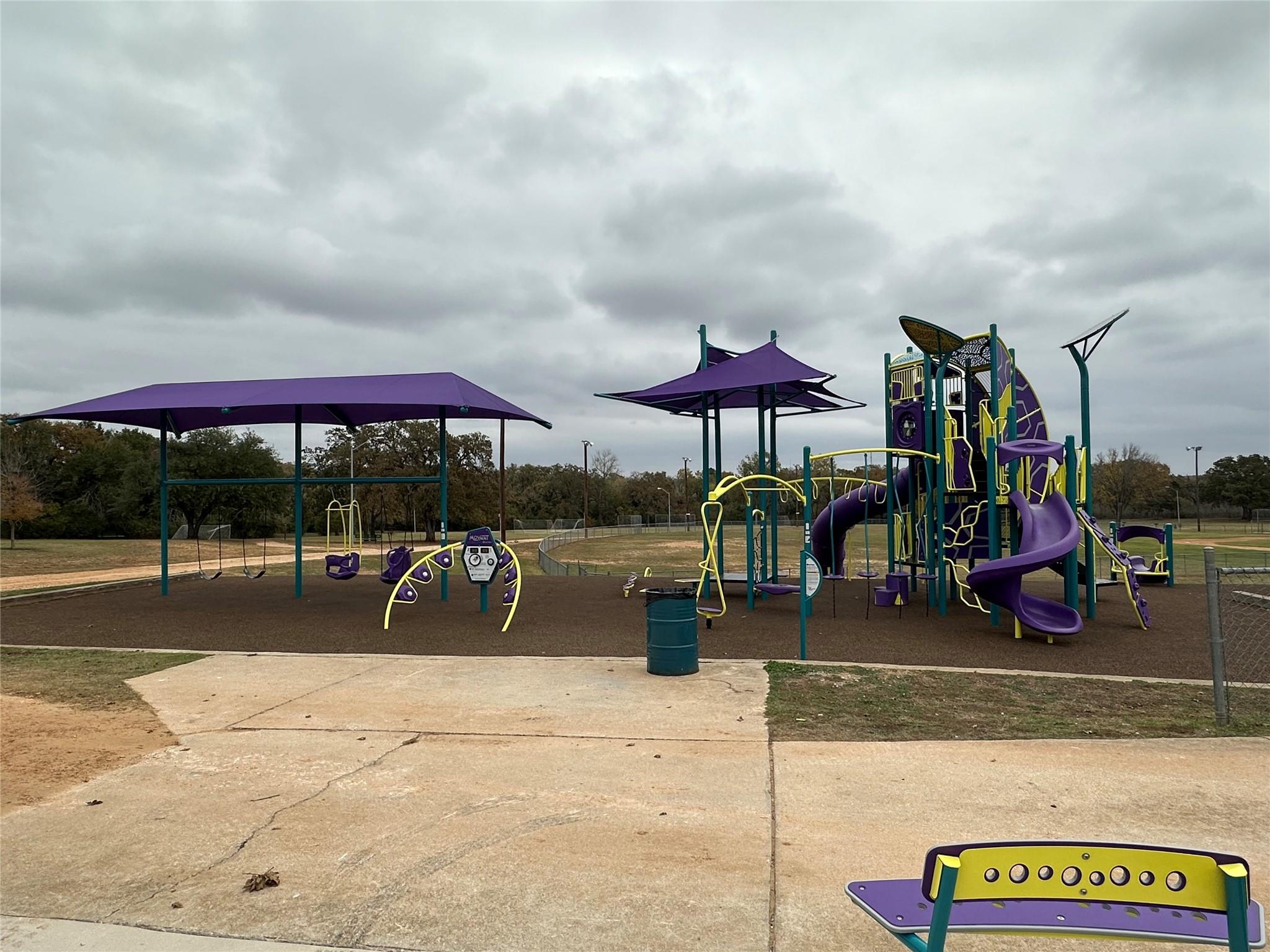 529 Madison St, Elgin, TX 78621