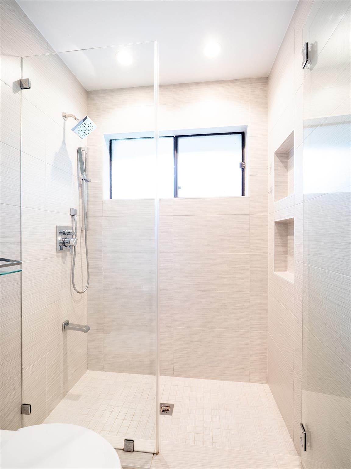 2110 Wychwood Dr, Austin, TX 78746