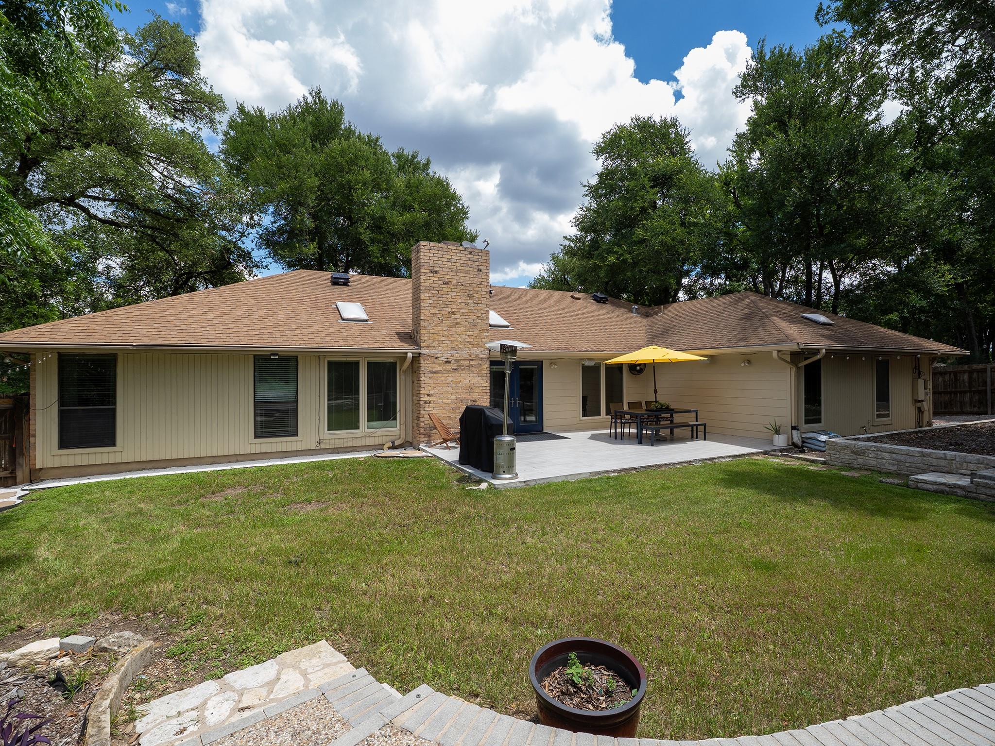 2110 Wychwood Dr, Austin, TX 78746