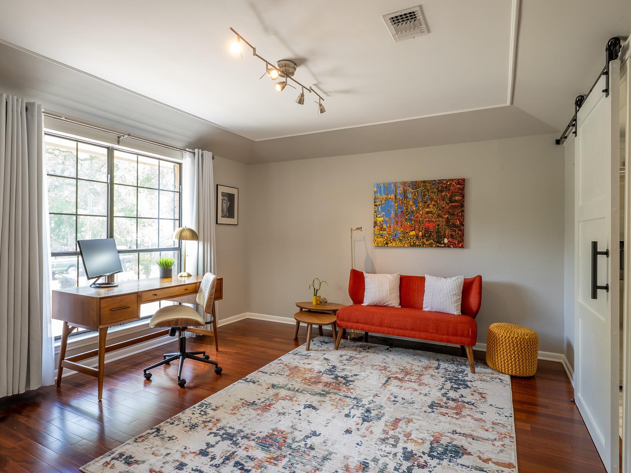 2110 Wychwood Dr, Austin, TX 78746