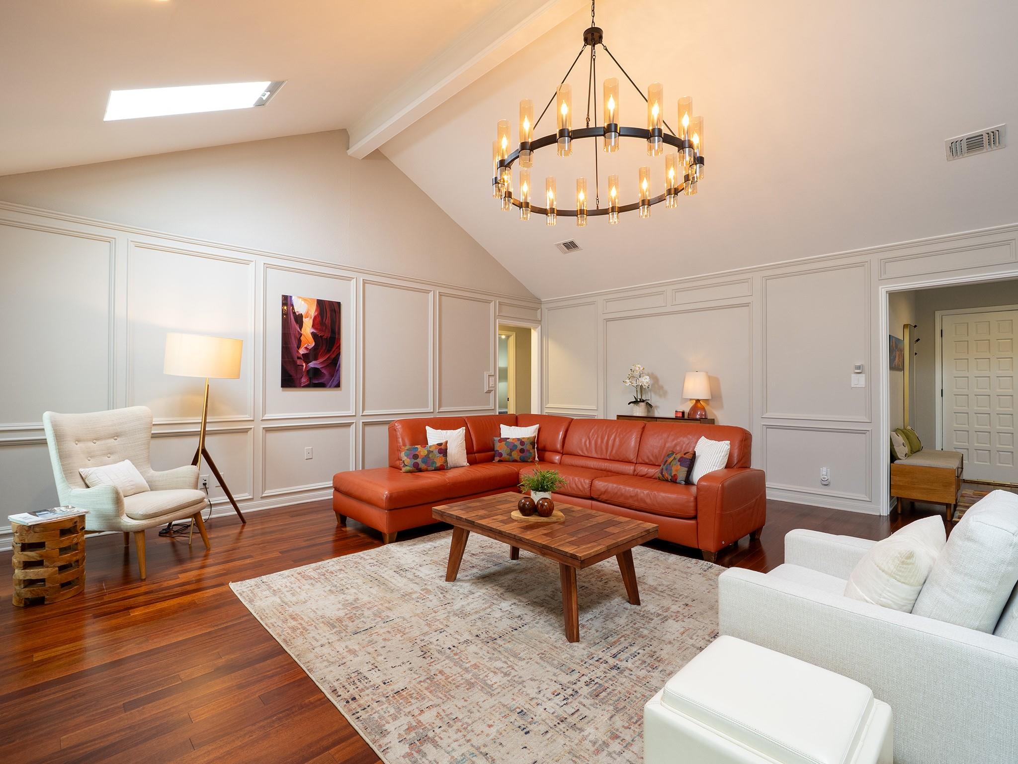 2110 Wychwood Dr, Austin, TX 78746