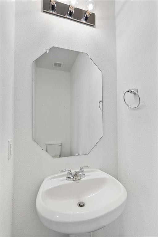 6500 Routenburn St, Austin, TX 78754